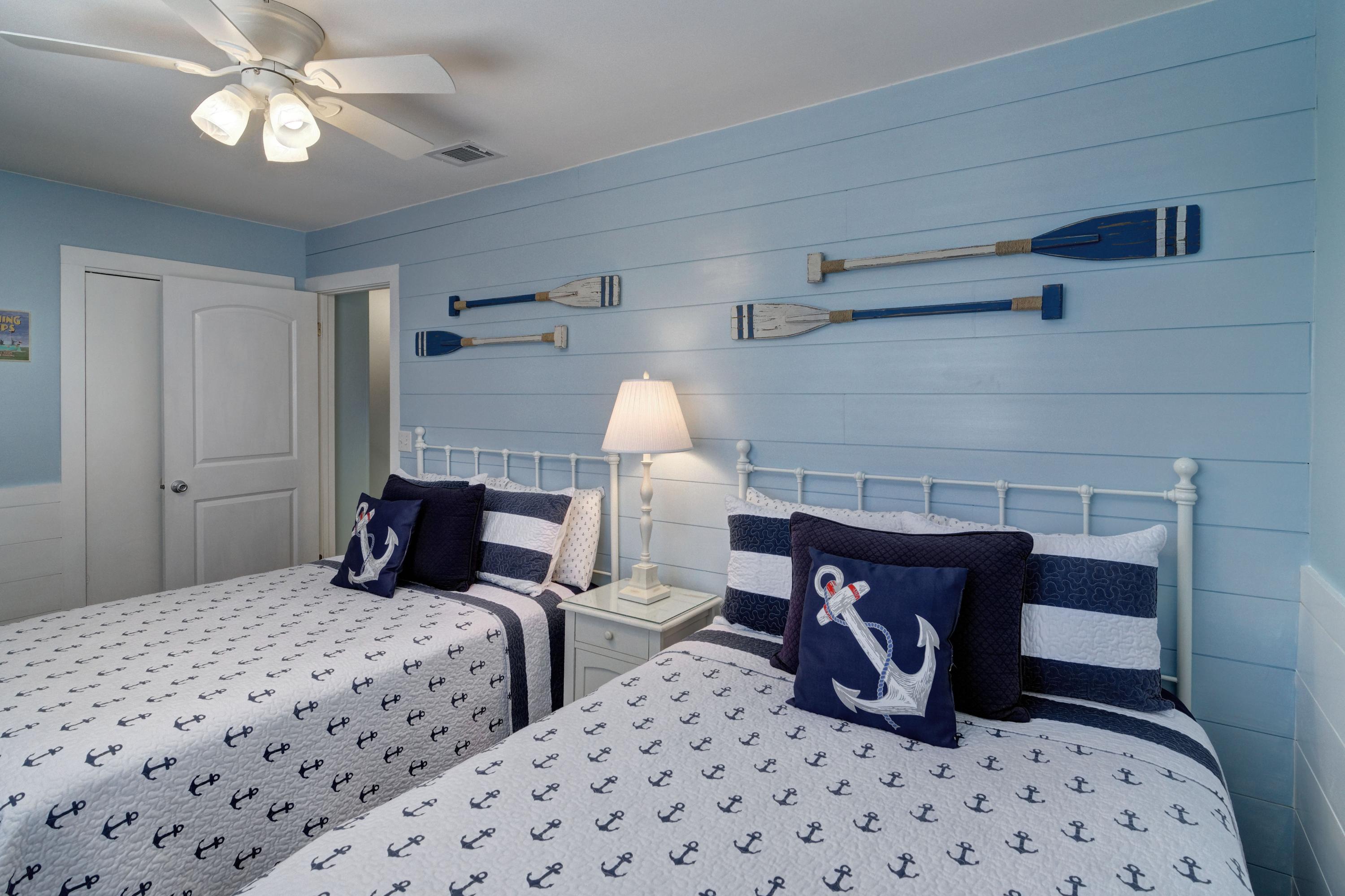 BEACHFRONT T/H - Residential