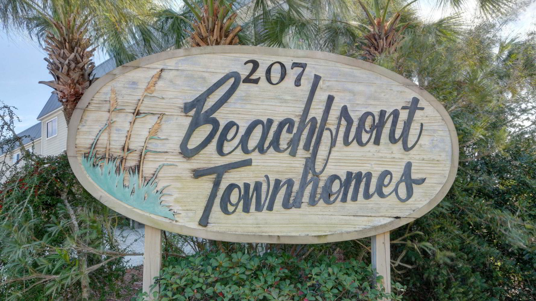 BEACHFRONT T/H - Residential