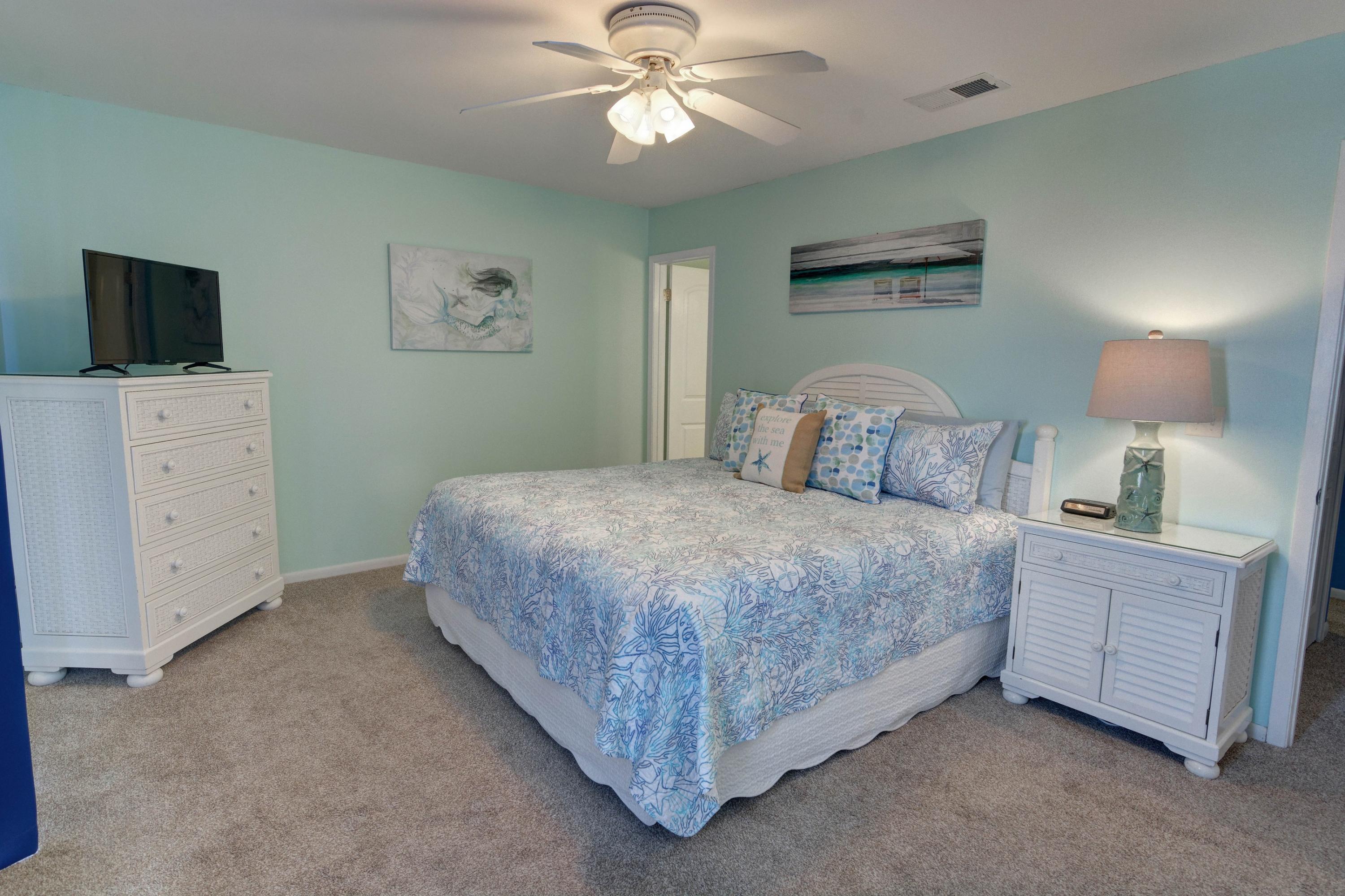 BEACHFRONT T/H - Residential