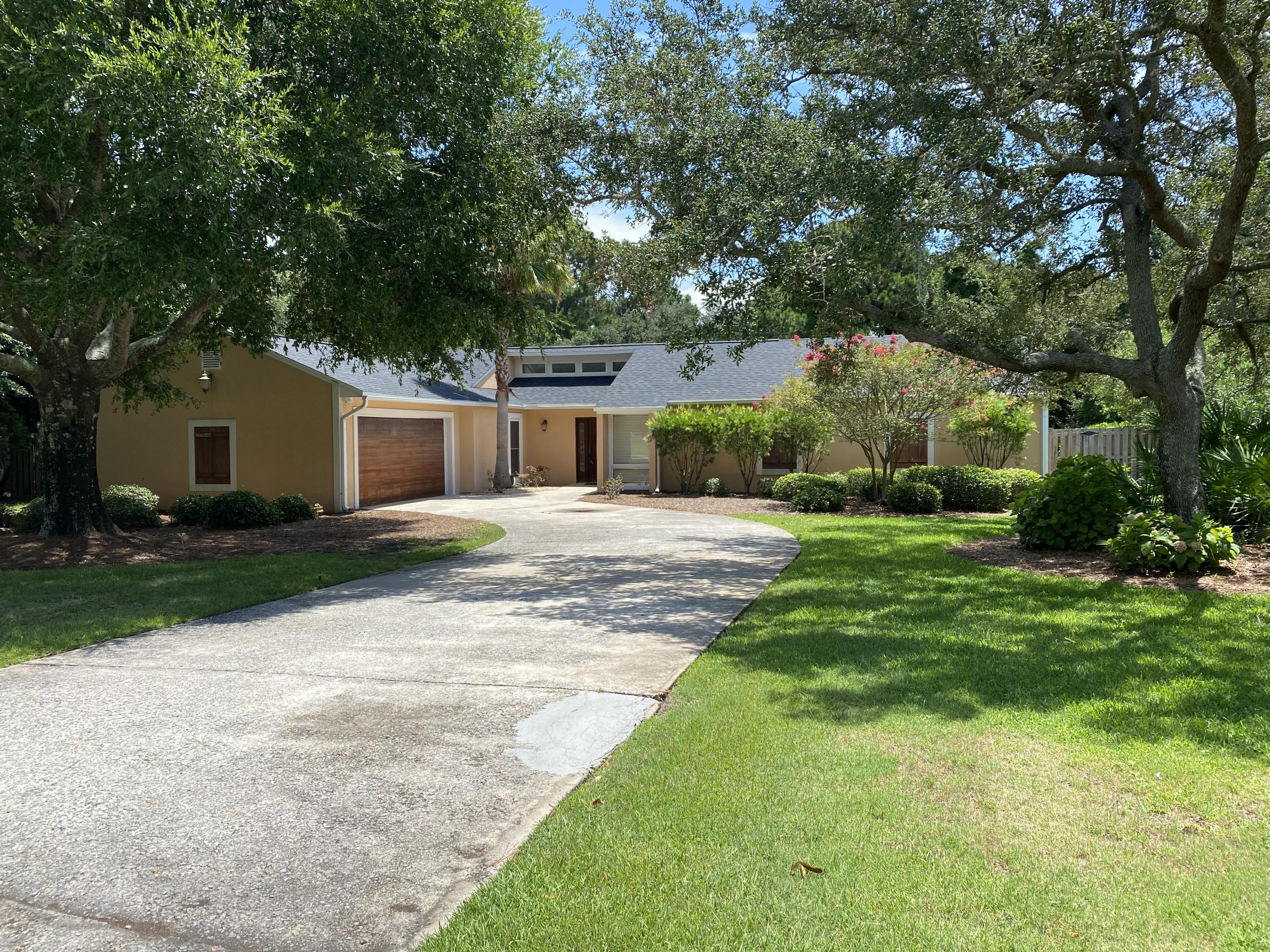 SANDESTIN ESTATES - Residential