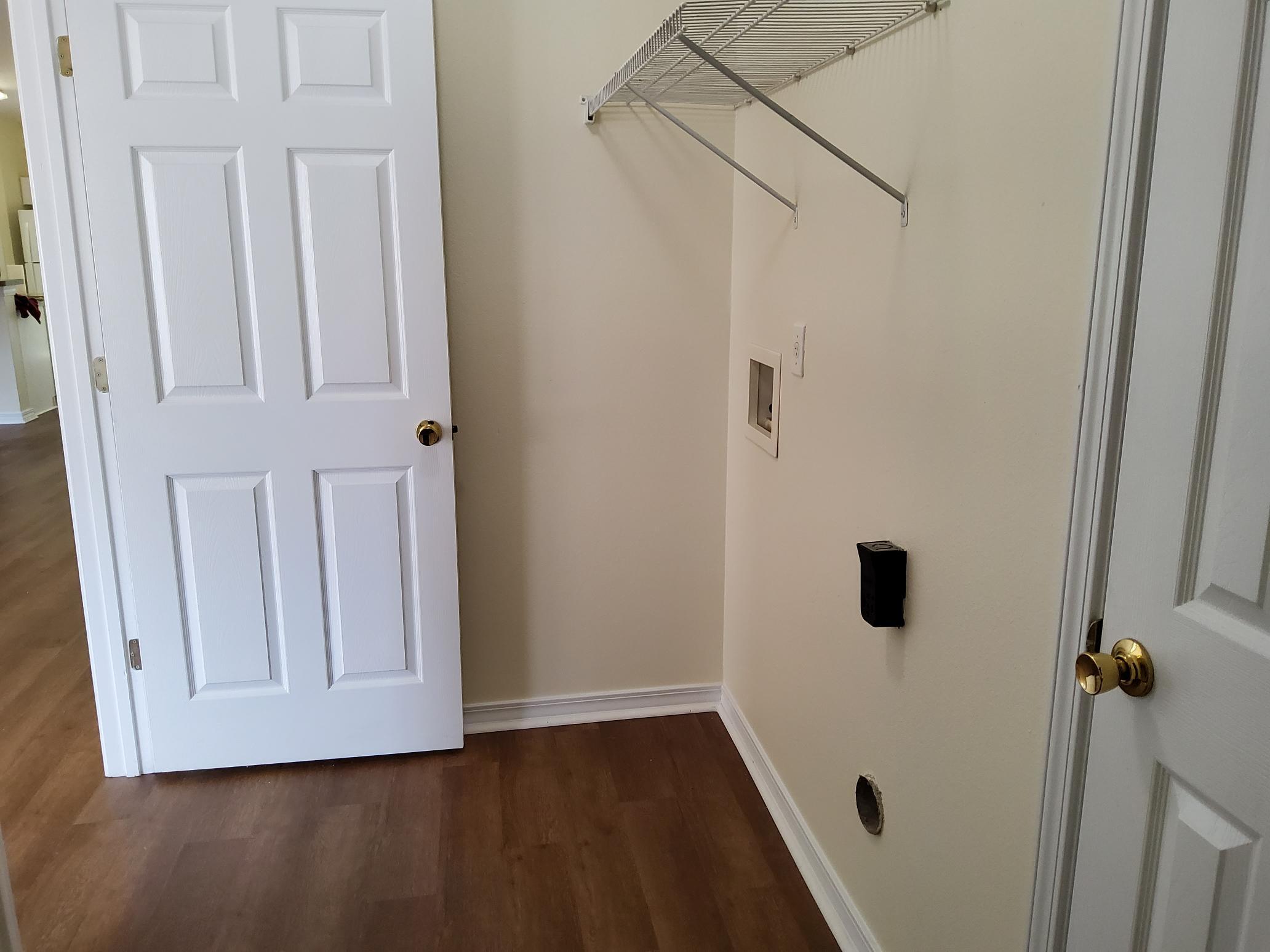 HIDDEN SHORES - Residential Lease