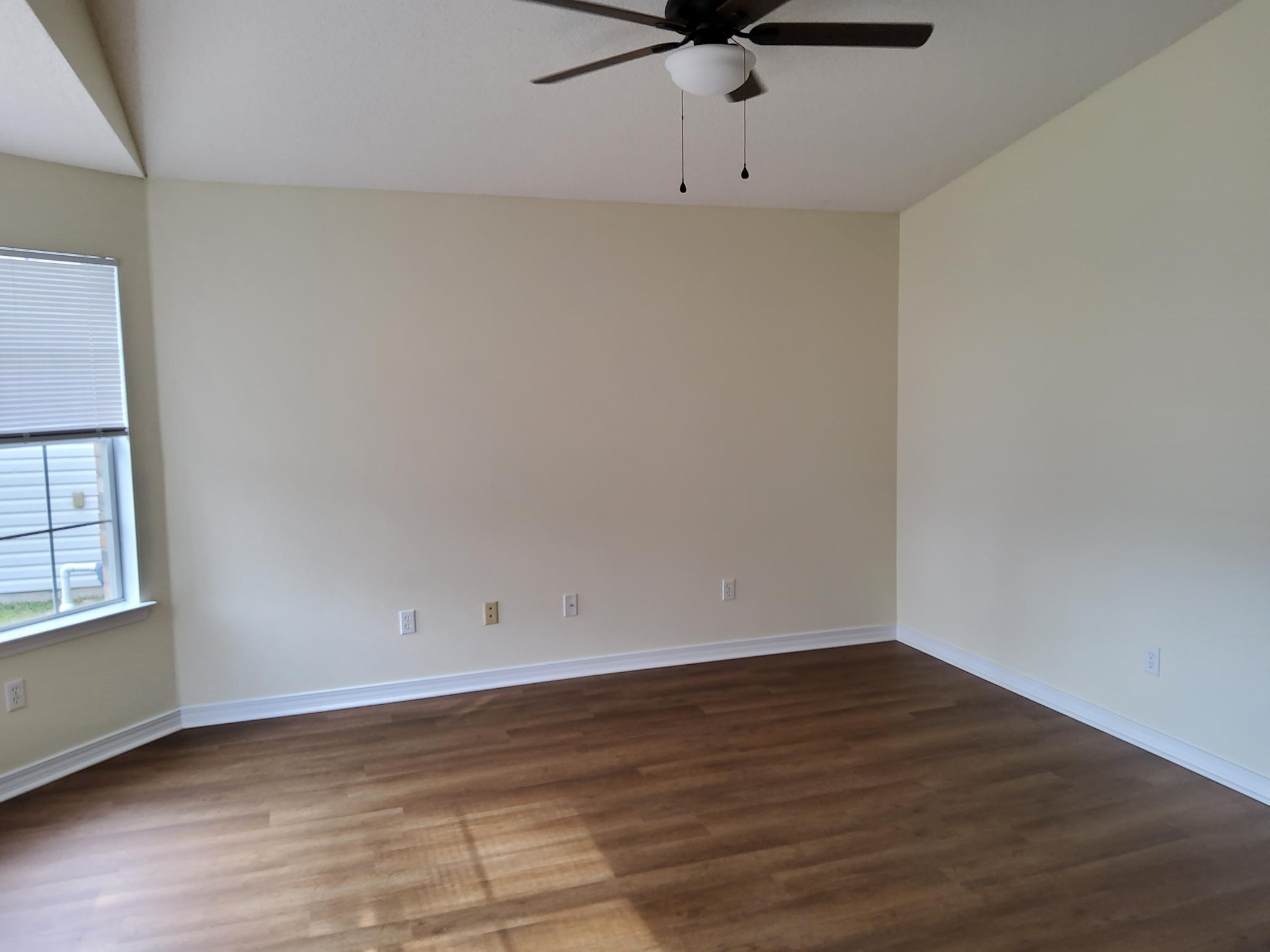 HIDDEN SHORES - Residential Lease