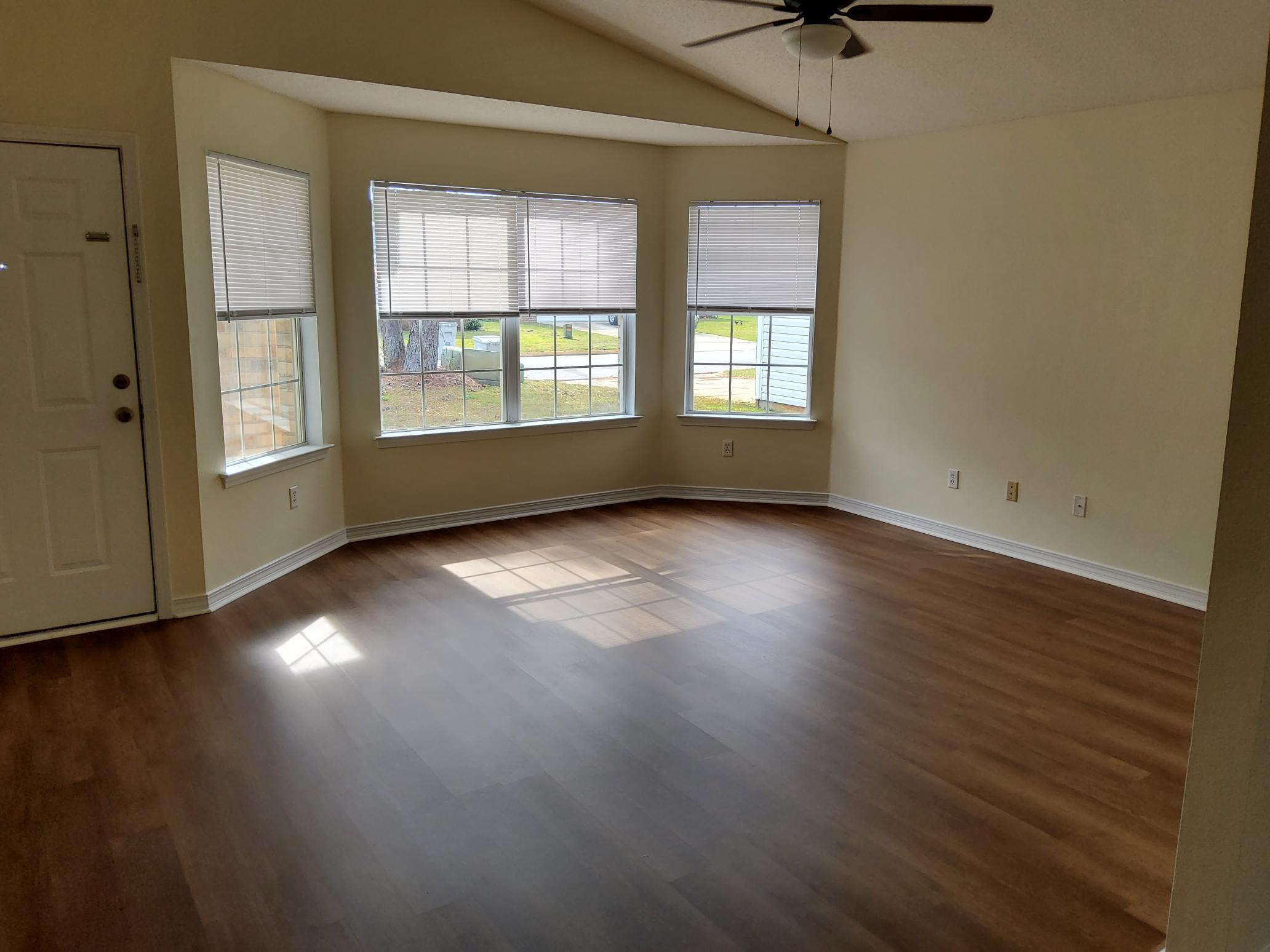 HIDDEN SHORES - Residential Lease