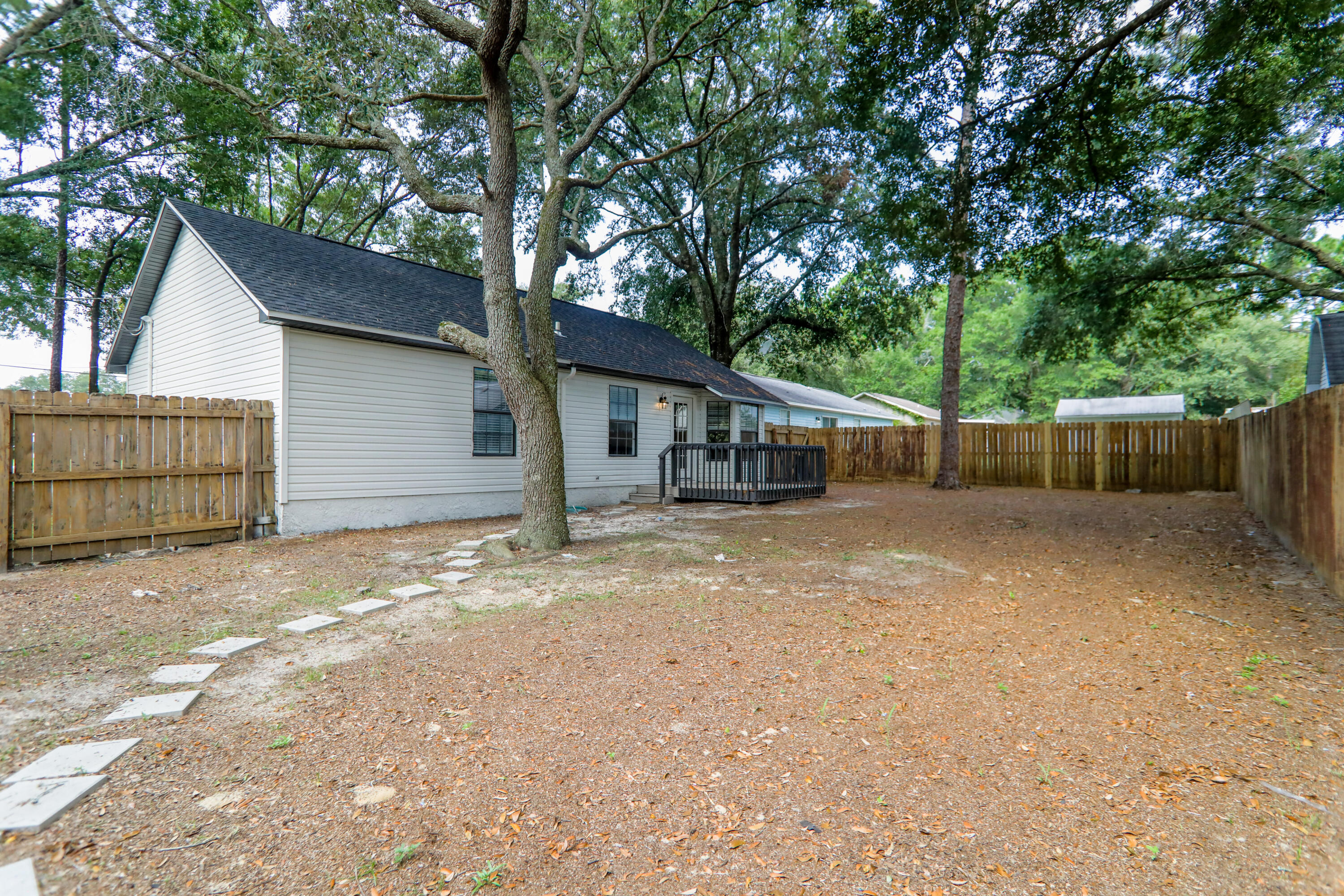 SHOAL TERRACE ESTATES - Residential