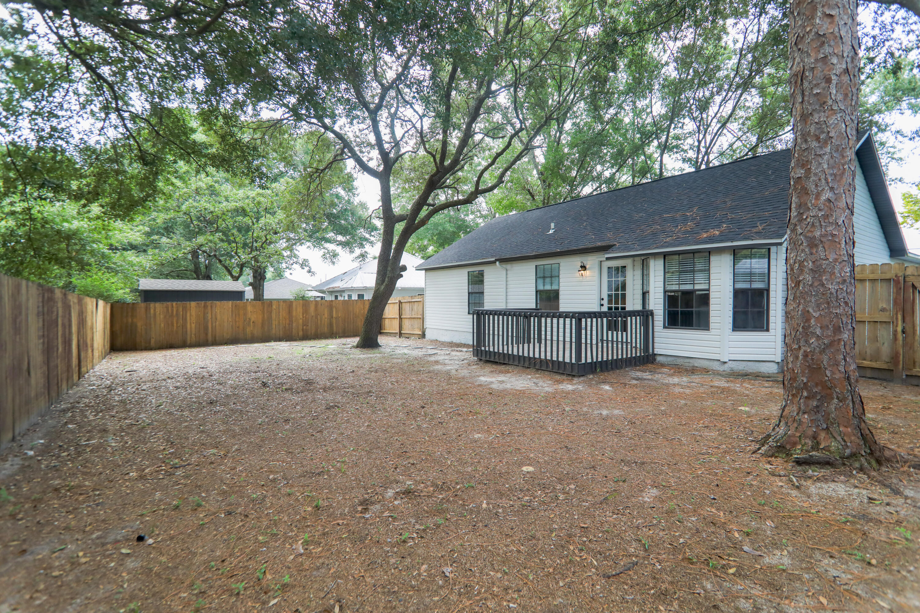 SHOAL TERRACE ESTATES - Residential