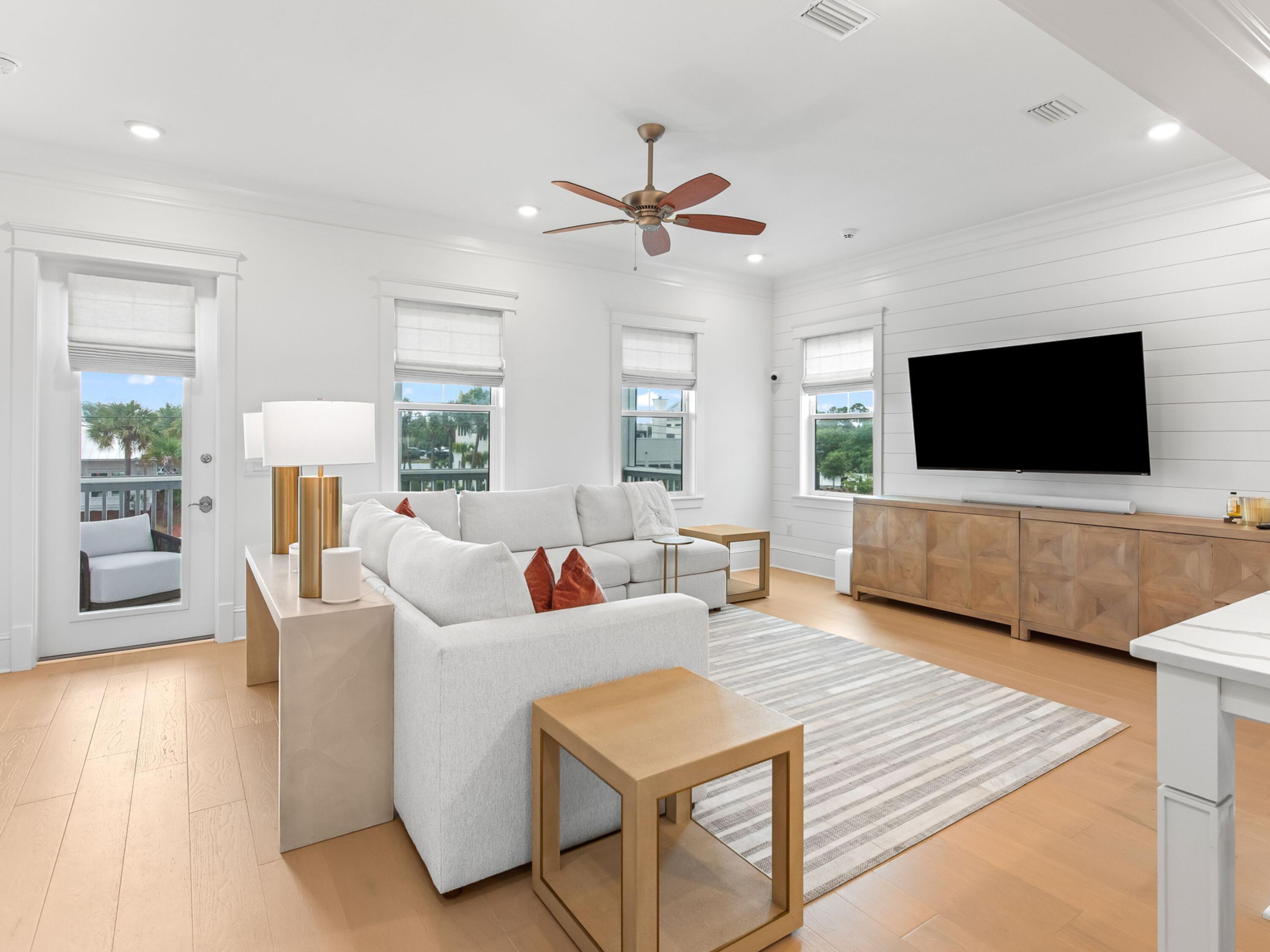 125 Seaboard Lane