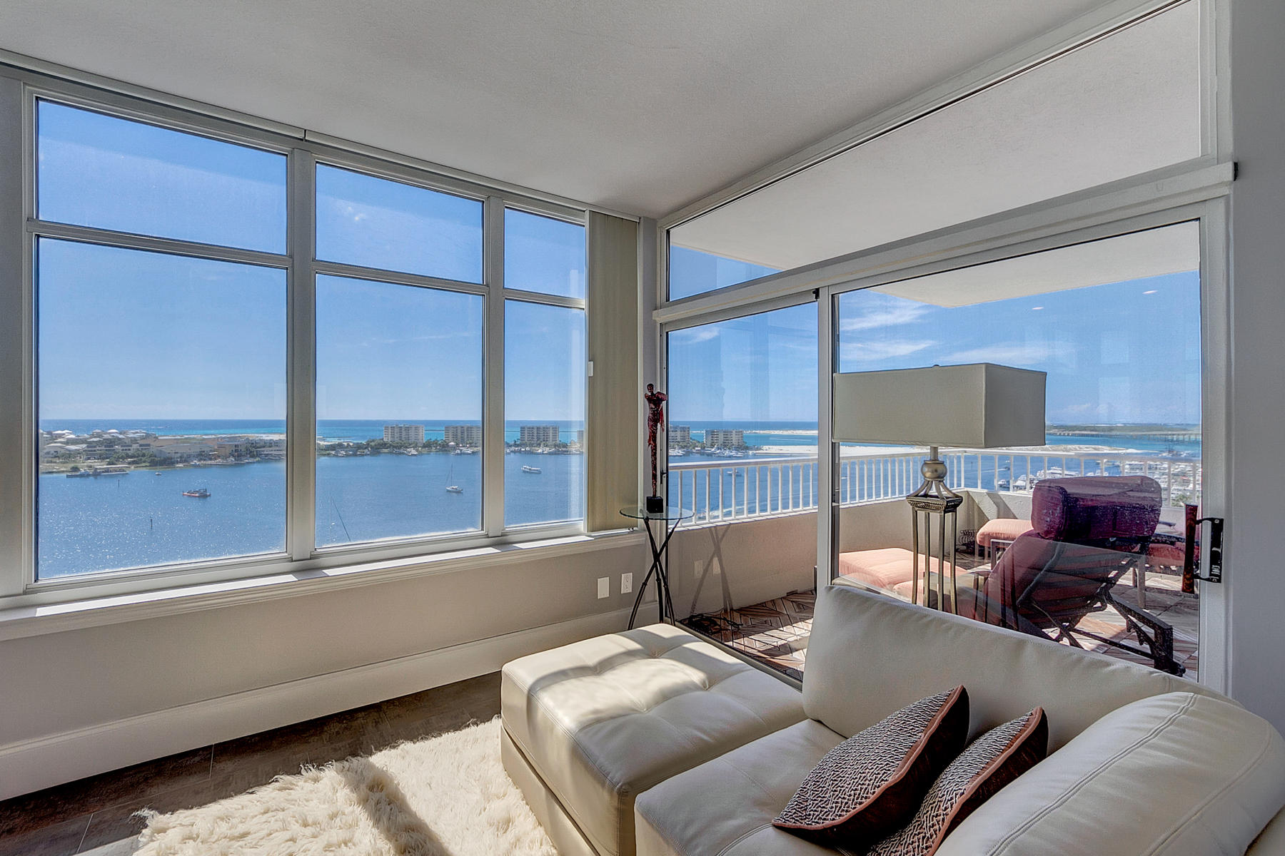DESTIN YACHT CLUB - Residential