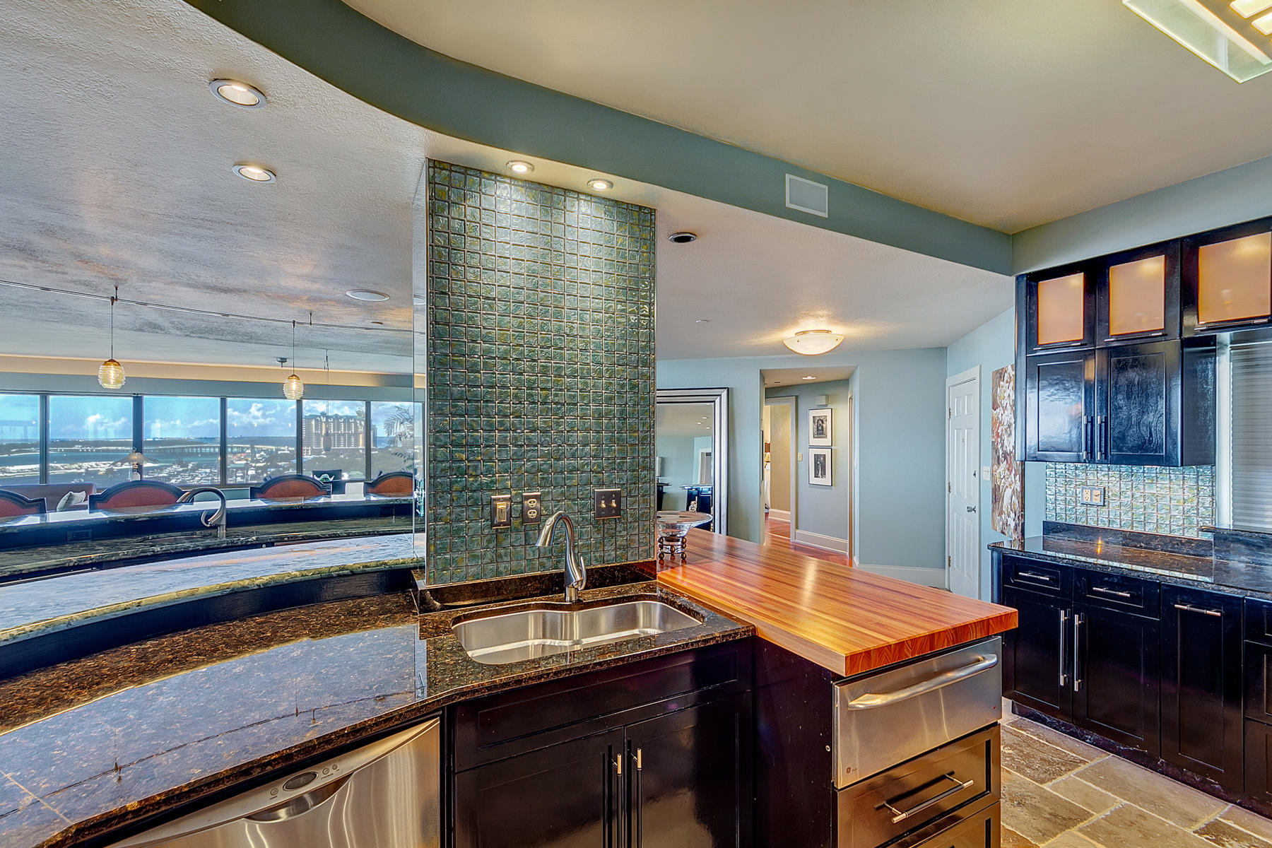 DESTIN YACHT CLUB - Residential