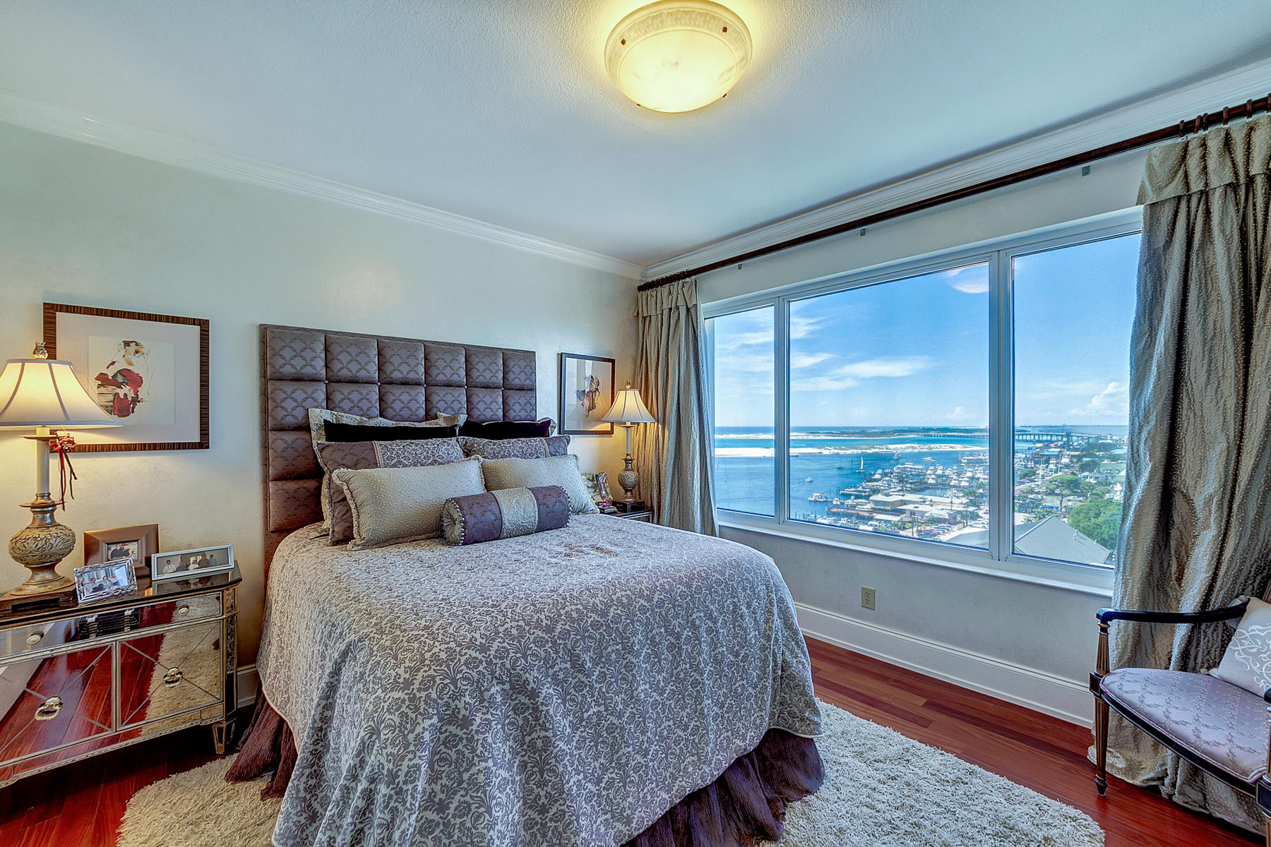 DESTIN YACHT CLUB - Residential