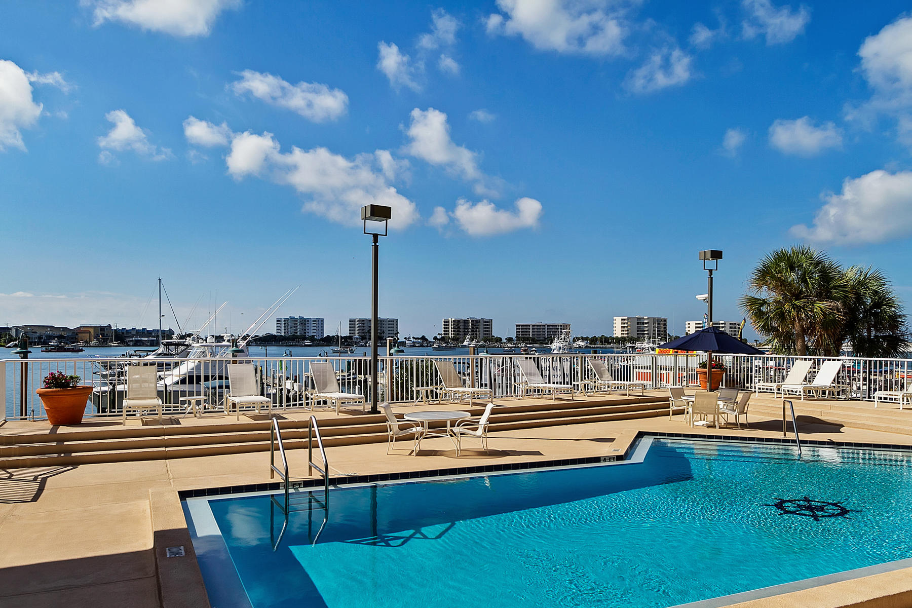 DESTIN YACHT CLUB - Residential