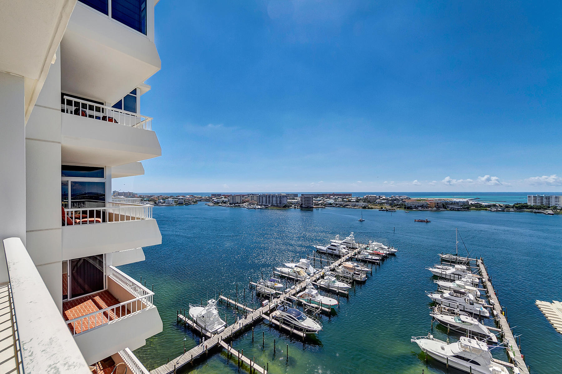 DESTIN YACHT CLUB - Residential