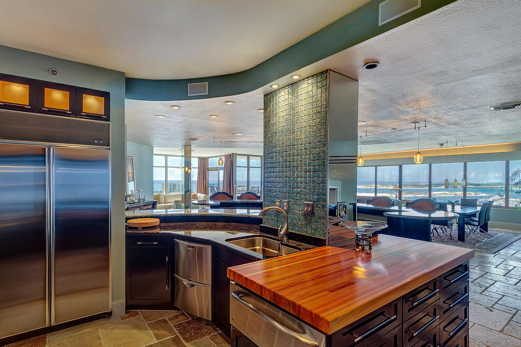DESTIN YACHT CLUB - Residential