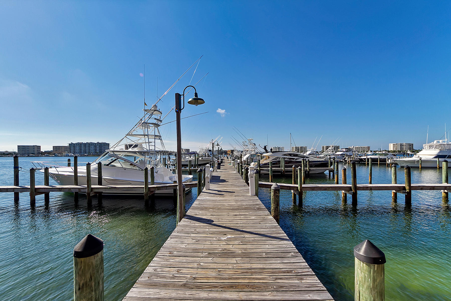 DESTIN YACHT CLUB - Residential