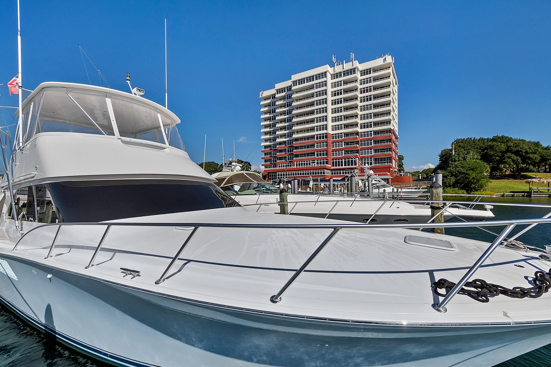 DESTIN YACHT CLUB - Residential