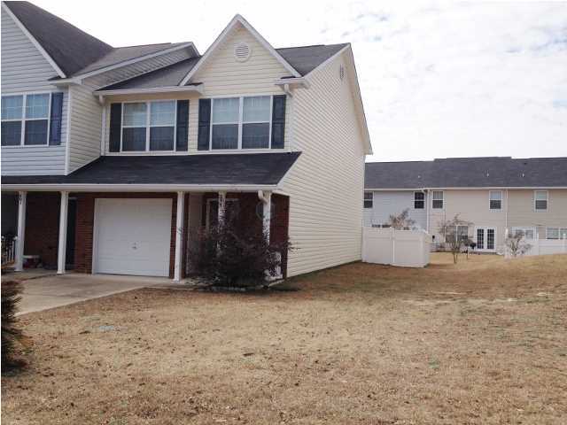 ROLLING PINES - Residential