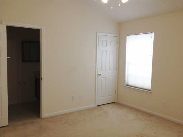 ROLLING PINES - Residential