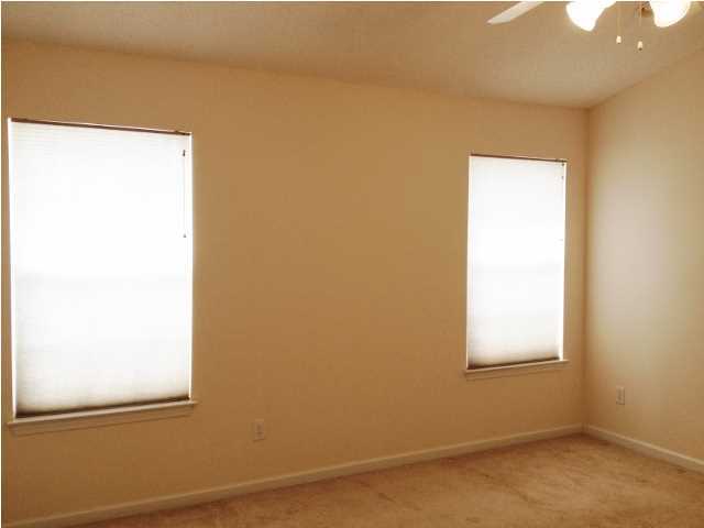 ROLLING PINES - Residential