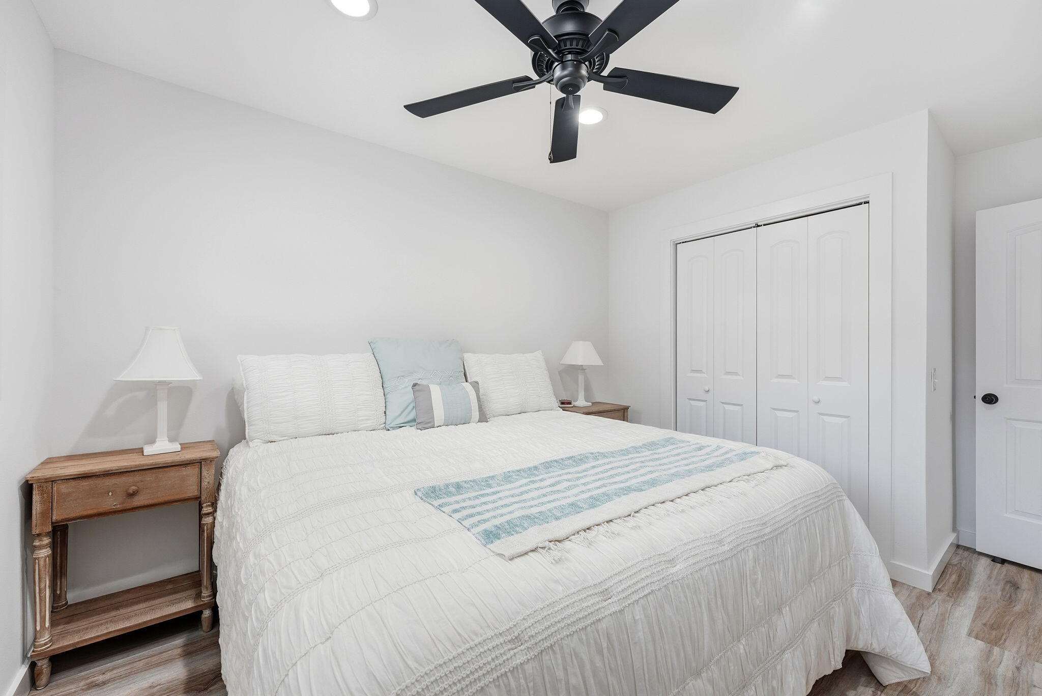 LANDMARK CONDO - Residential