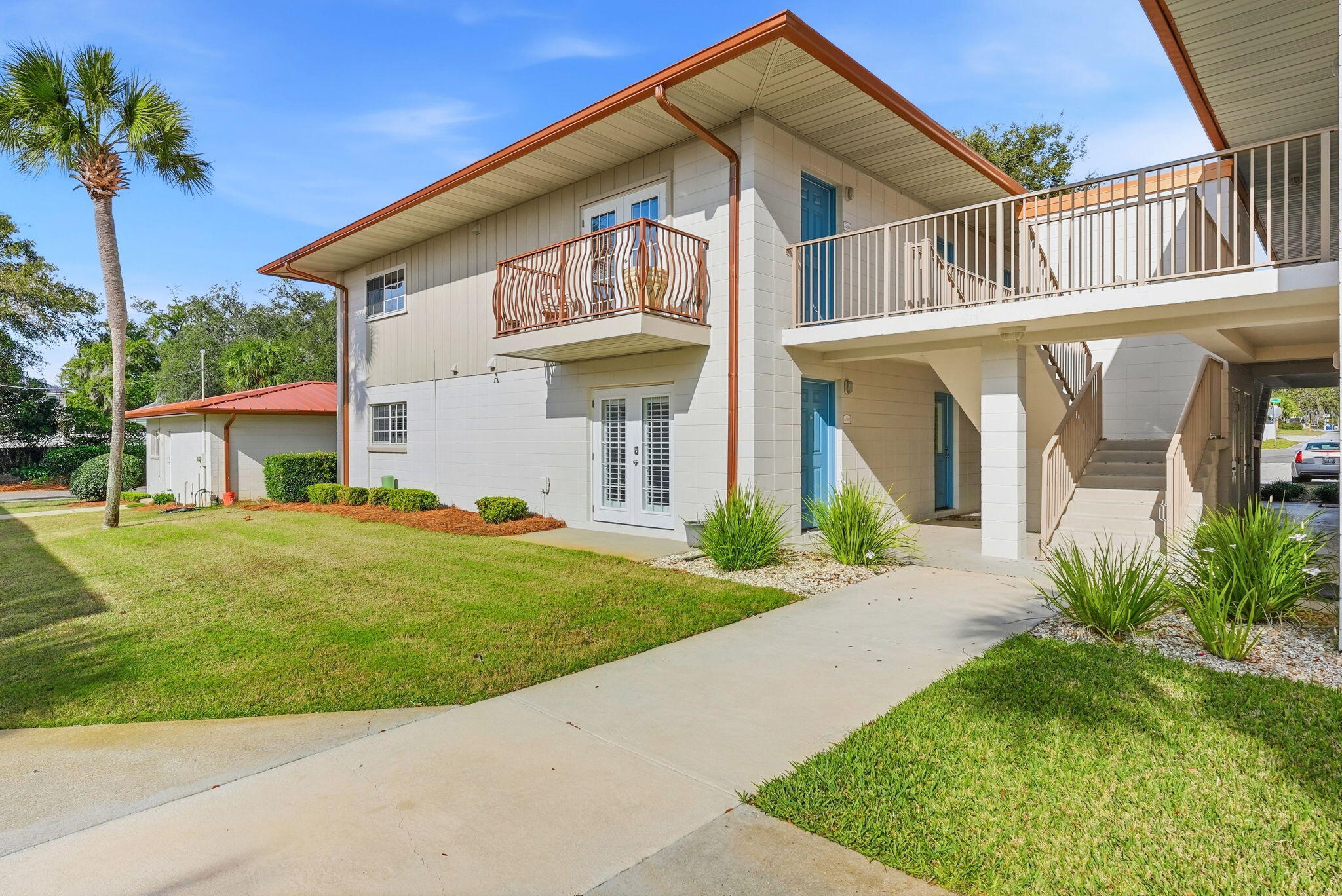 LANDMARK CONDO - Residential