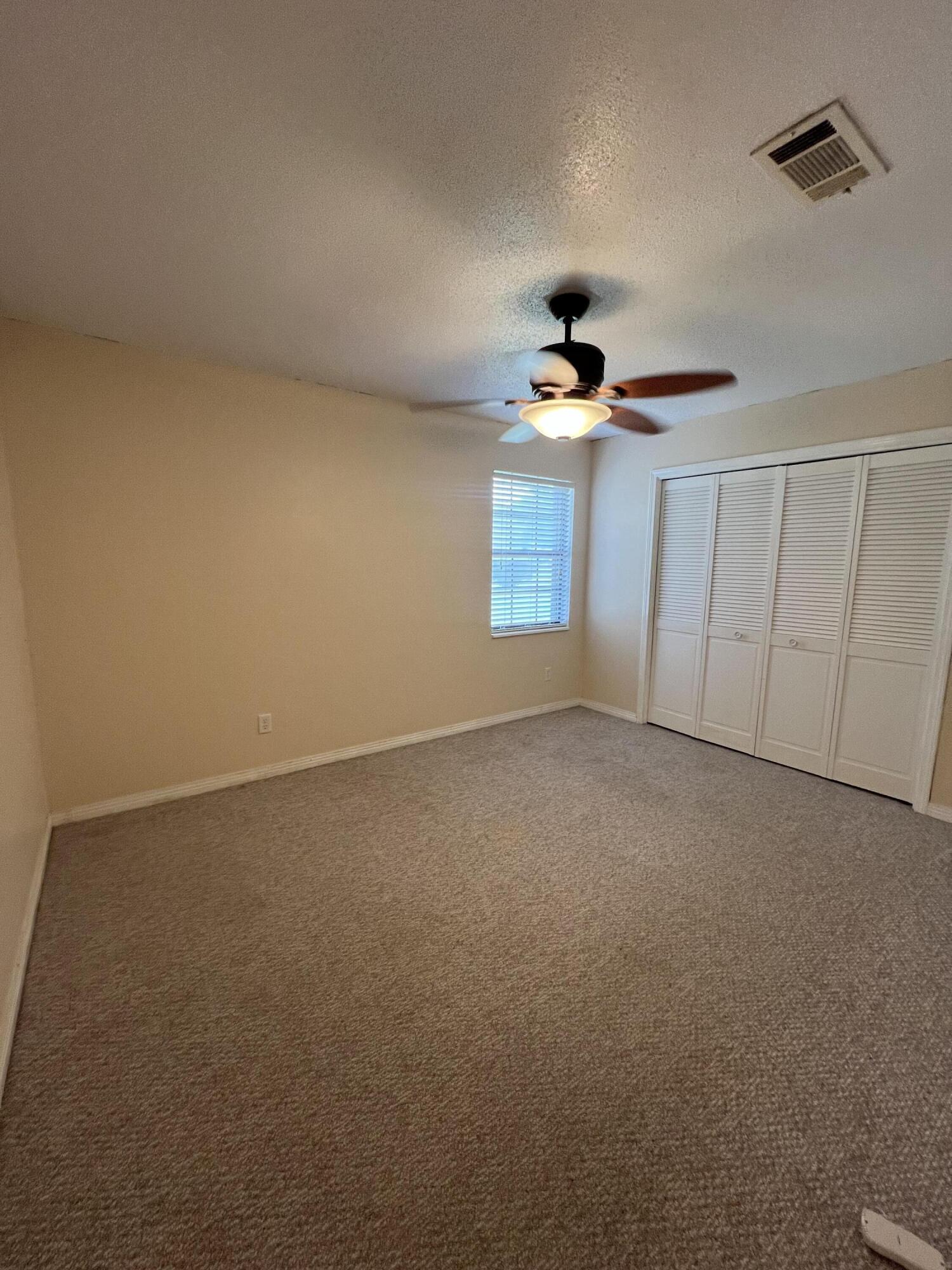 BROADVIEW FARMS - Residential