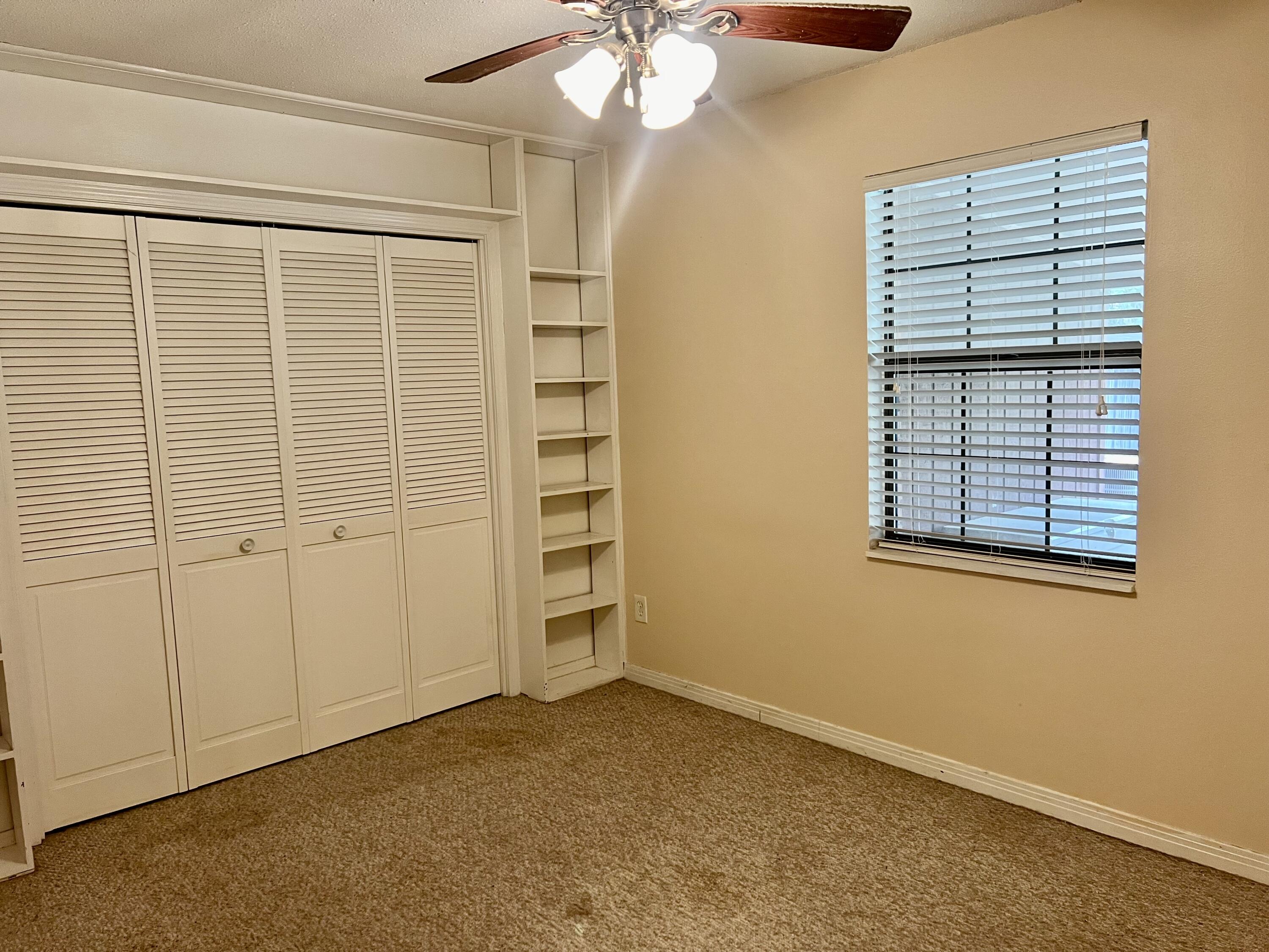 BROADVIEW FARMS - Residential