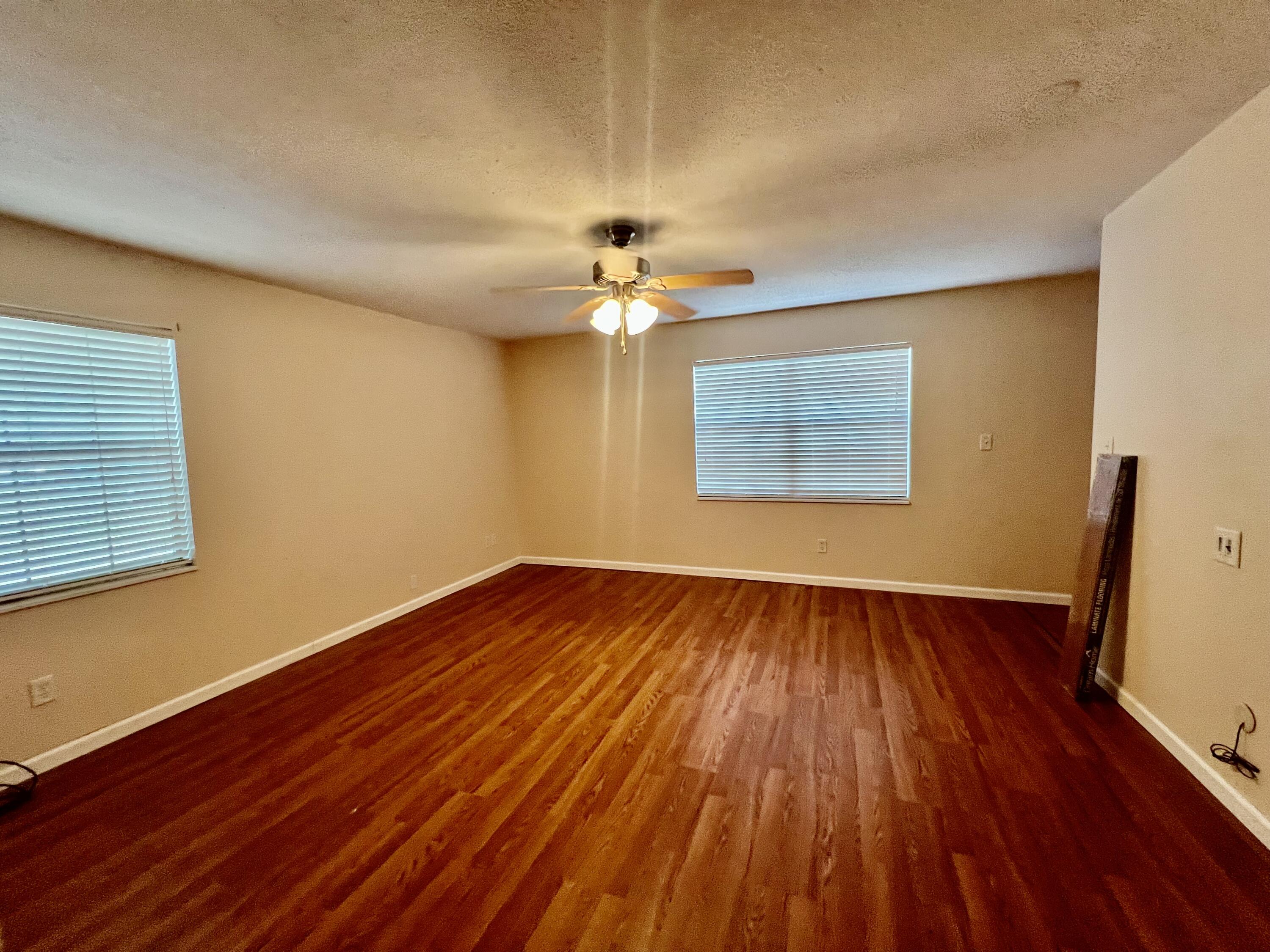 BROADVIEW FARMS - Residential