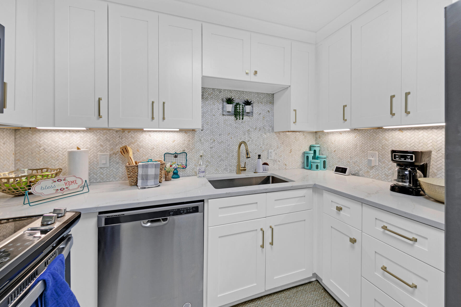 DOLPHIN POINT CONDO - Residential