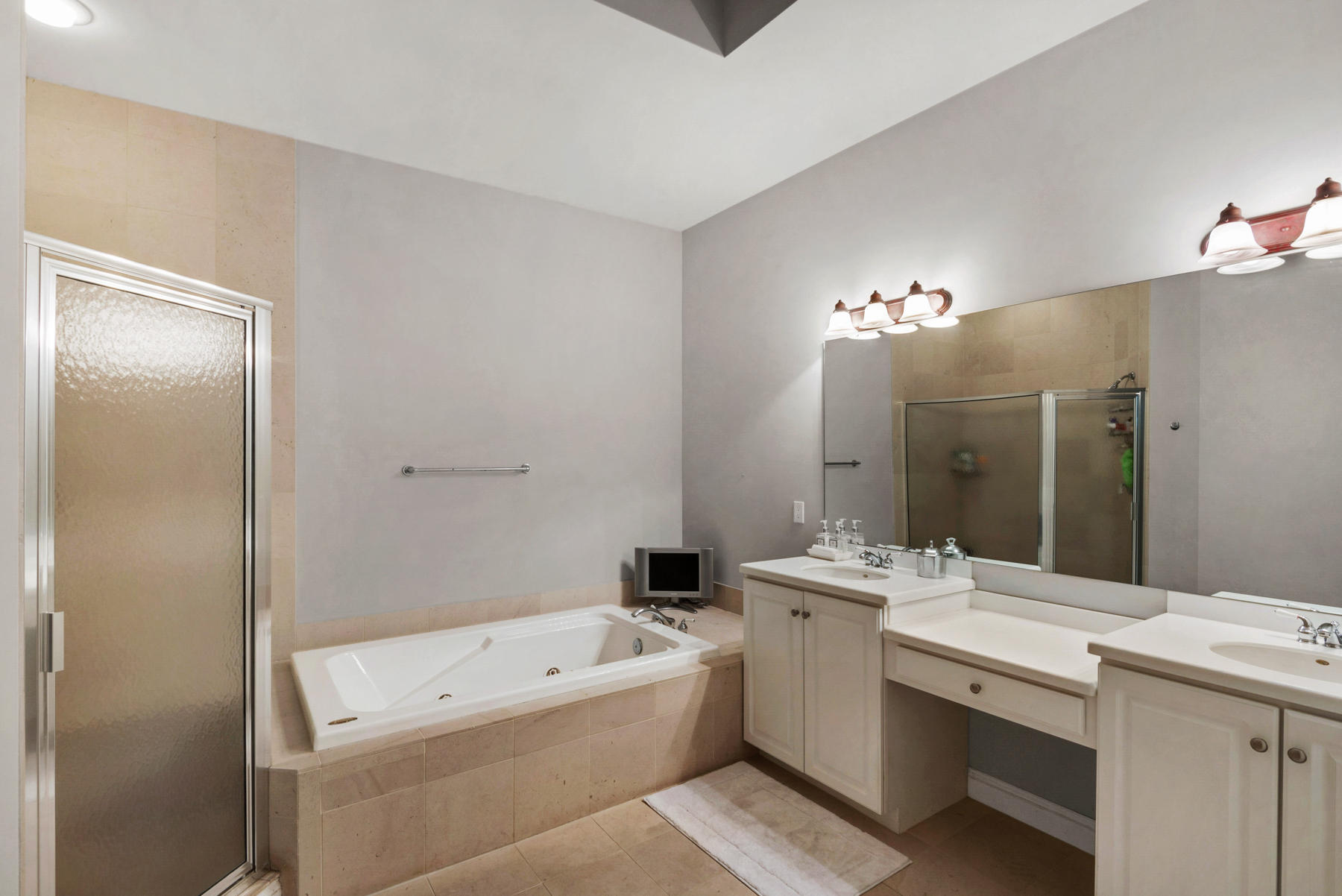 ST. THOMAS AT SILVER SHELLS - Residential