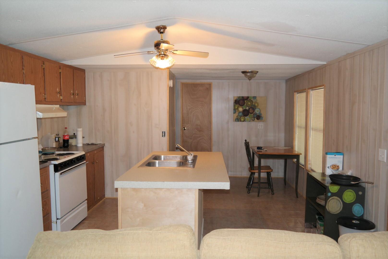 MALLARD CREEK UNREC - Residential