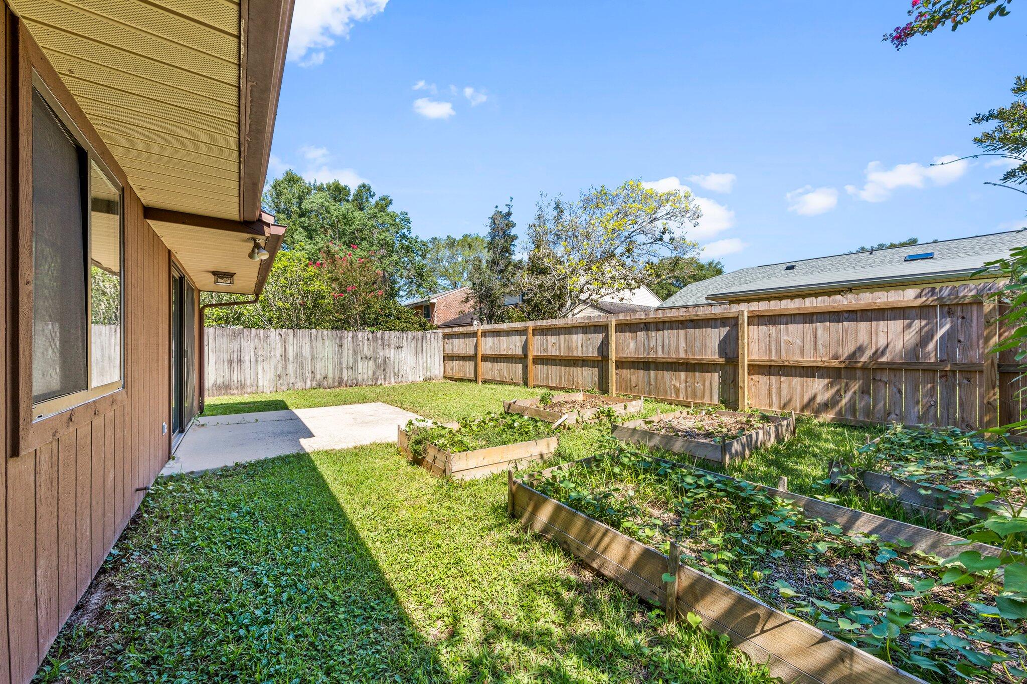 CEDAR RIDGE - Residential Lease