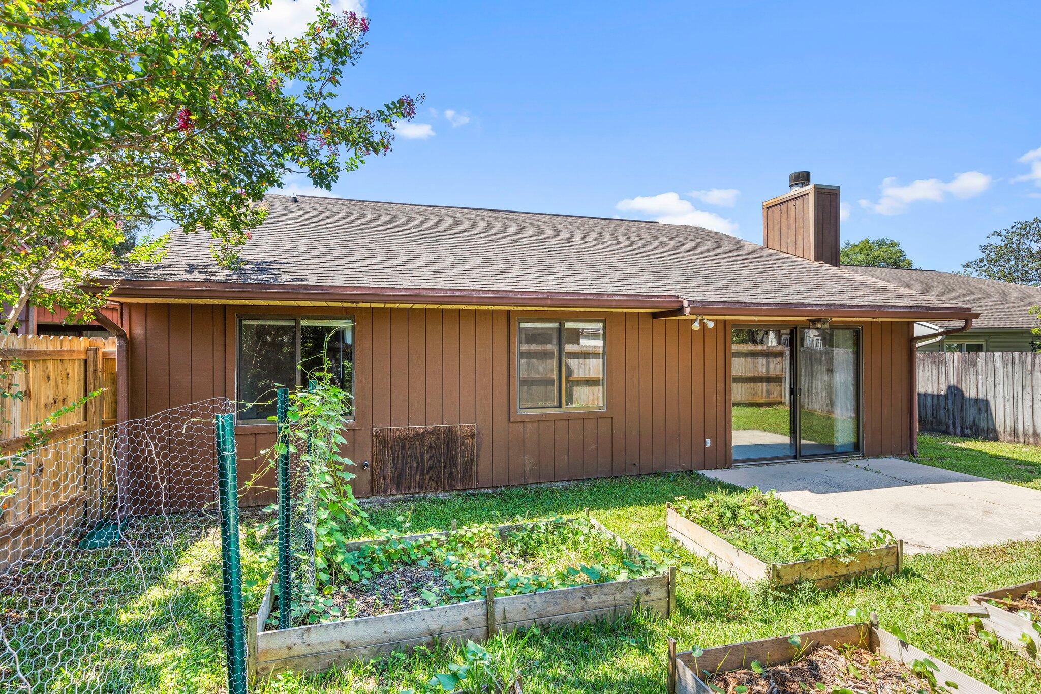 CEDAR RIDGE - Residential Lease