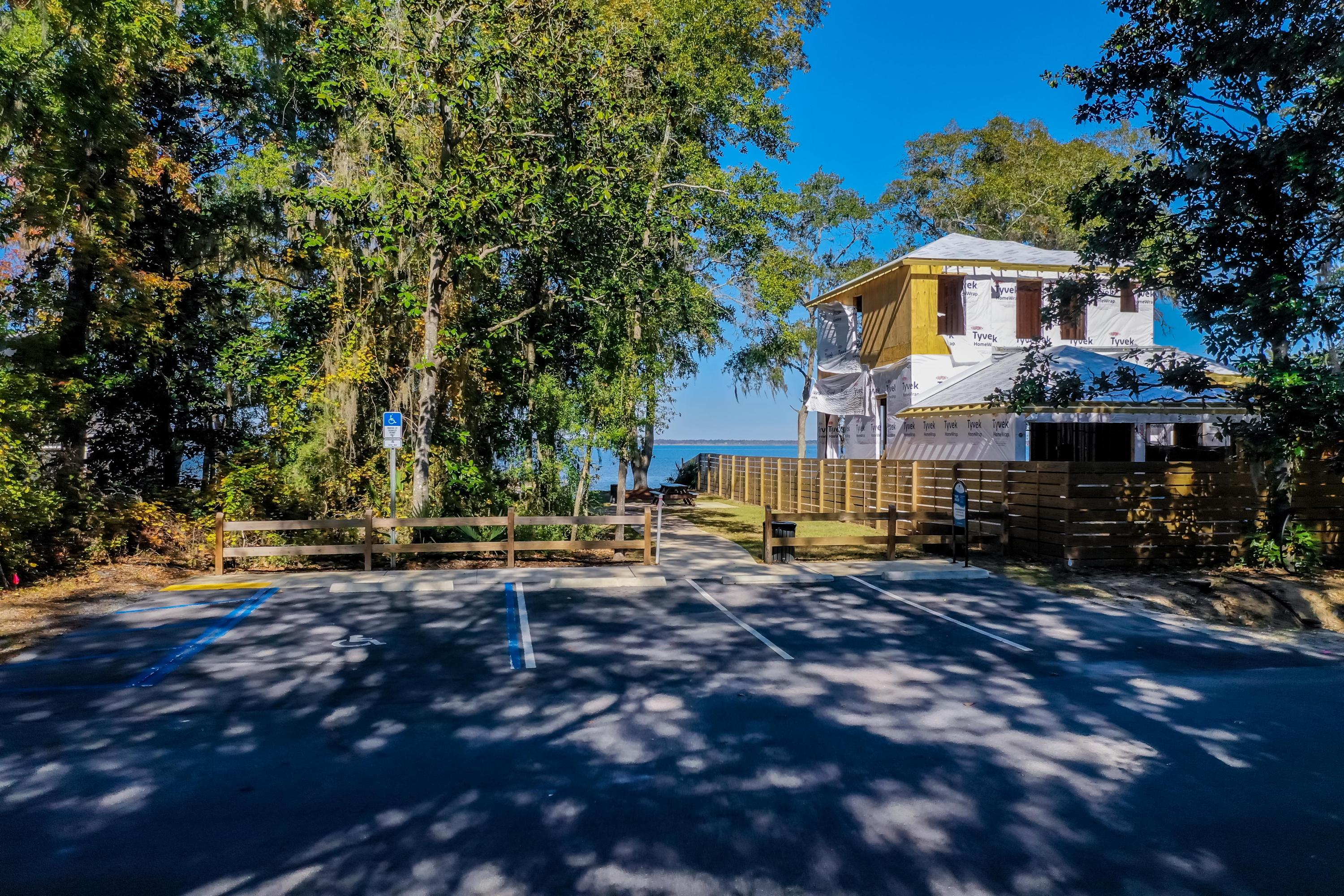 BAYSIDE HEIGHTS RANCHETTES - Residential