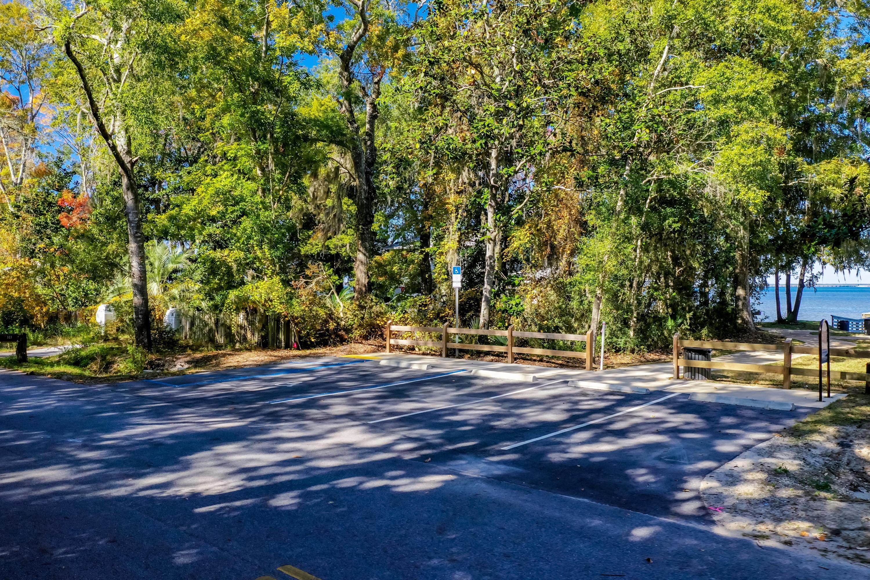 BAYSIDE HEIGHTS RANCHETTES - Residential