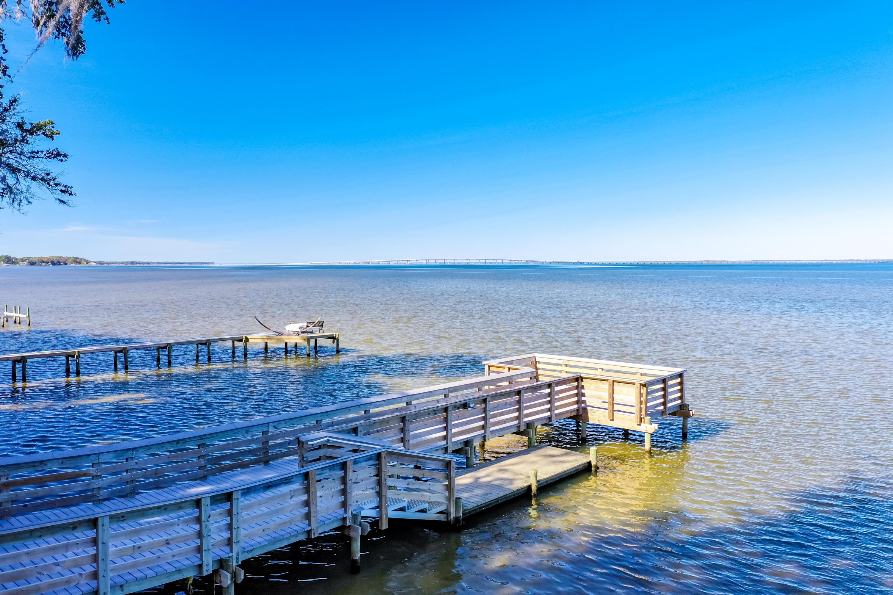 BAYSIDE HEIGHTS RANCHETTES - Residential