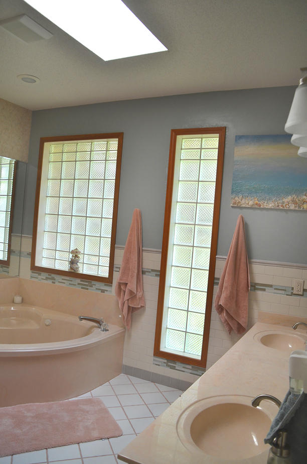 PRITCHARD POINT - Residential