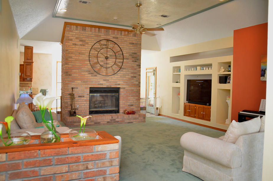 PRITCHARD POINT - Residential