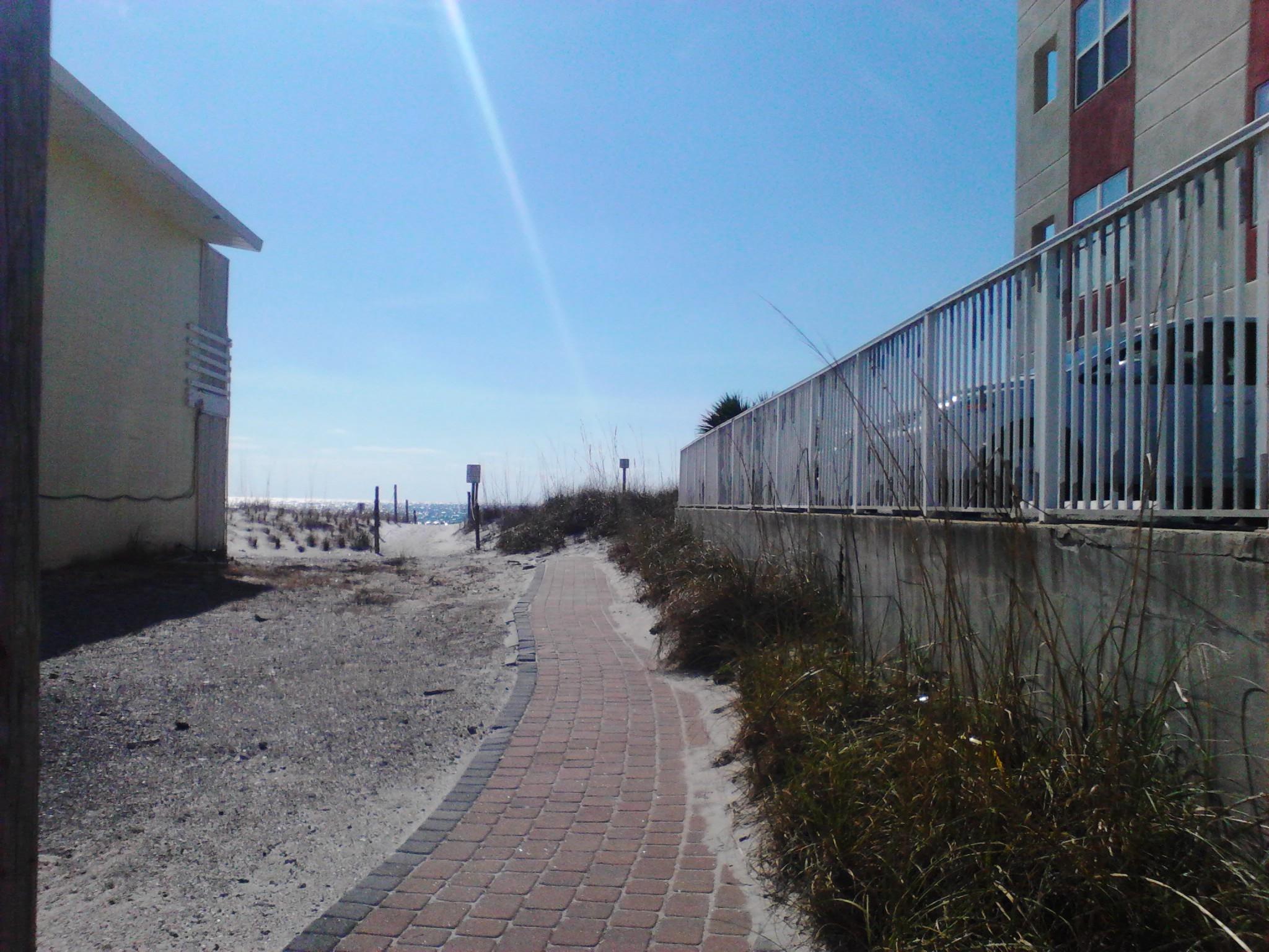 TROPICAL ISLE CONDO - Residential