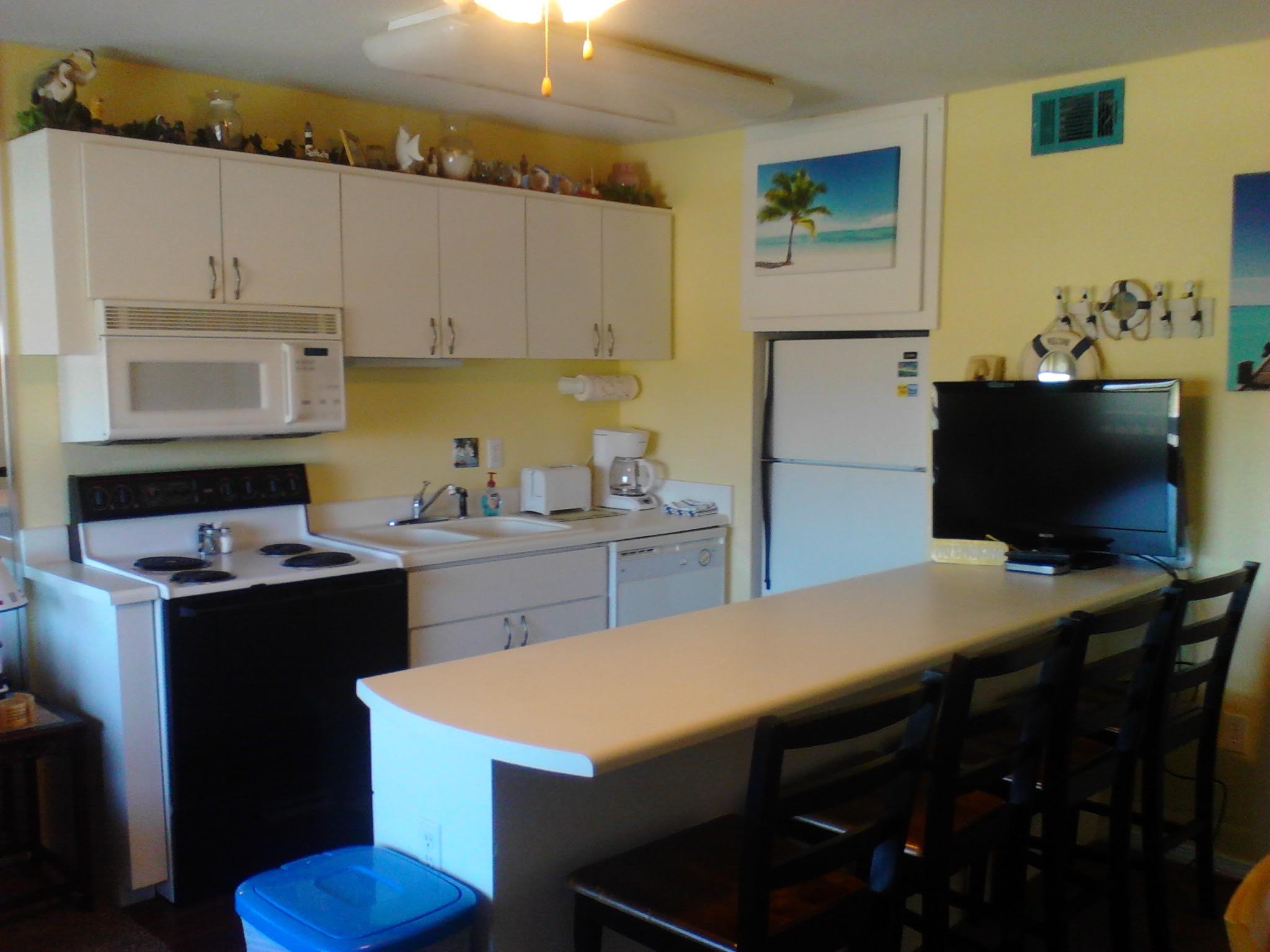 TROPICAL ISLE CONDO - Residential