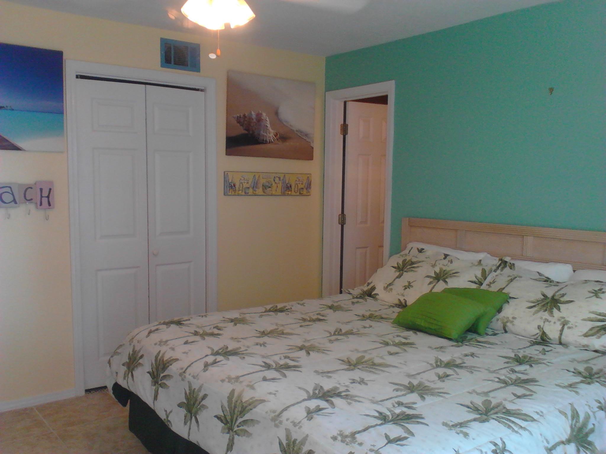 TROPICAL ISLE CONDO - Residential