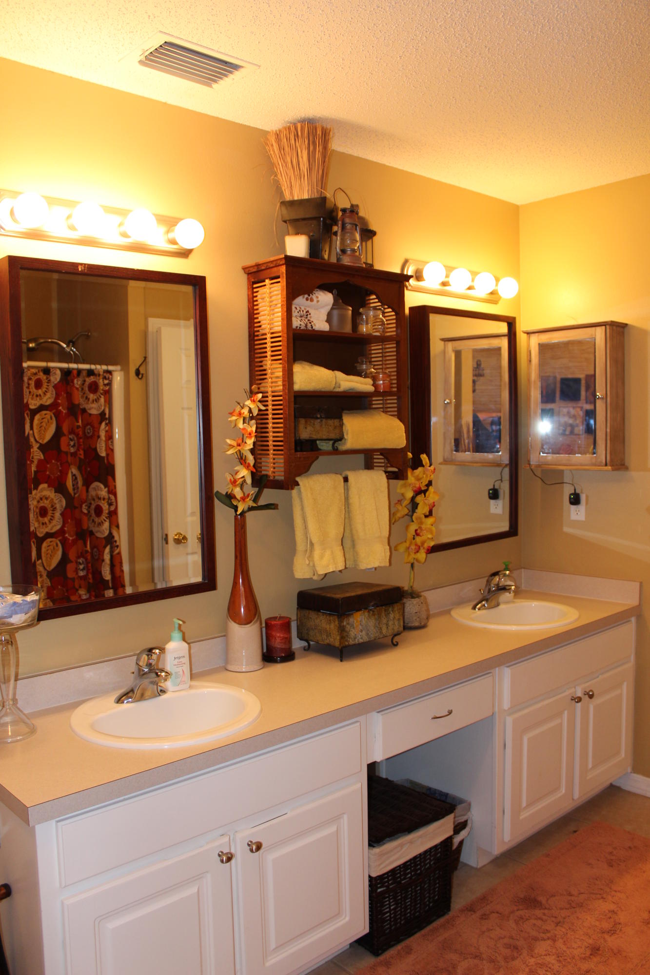 EMERALD VILLAGE S/D - Residential