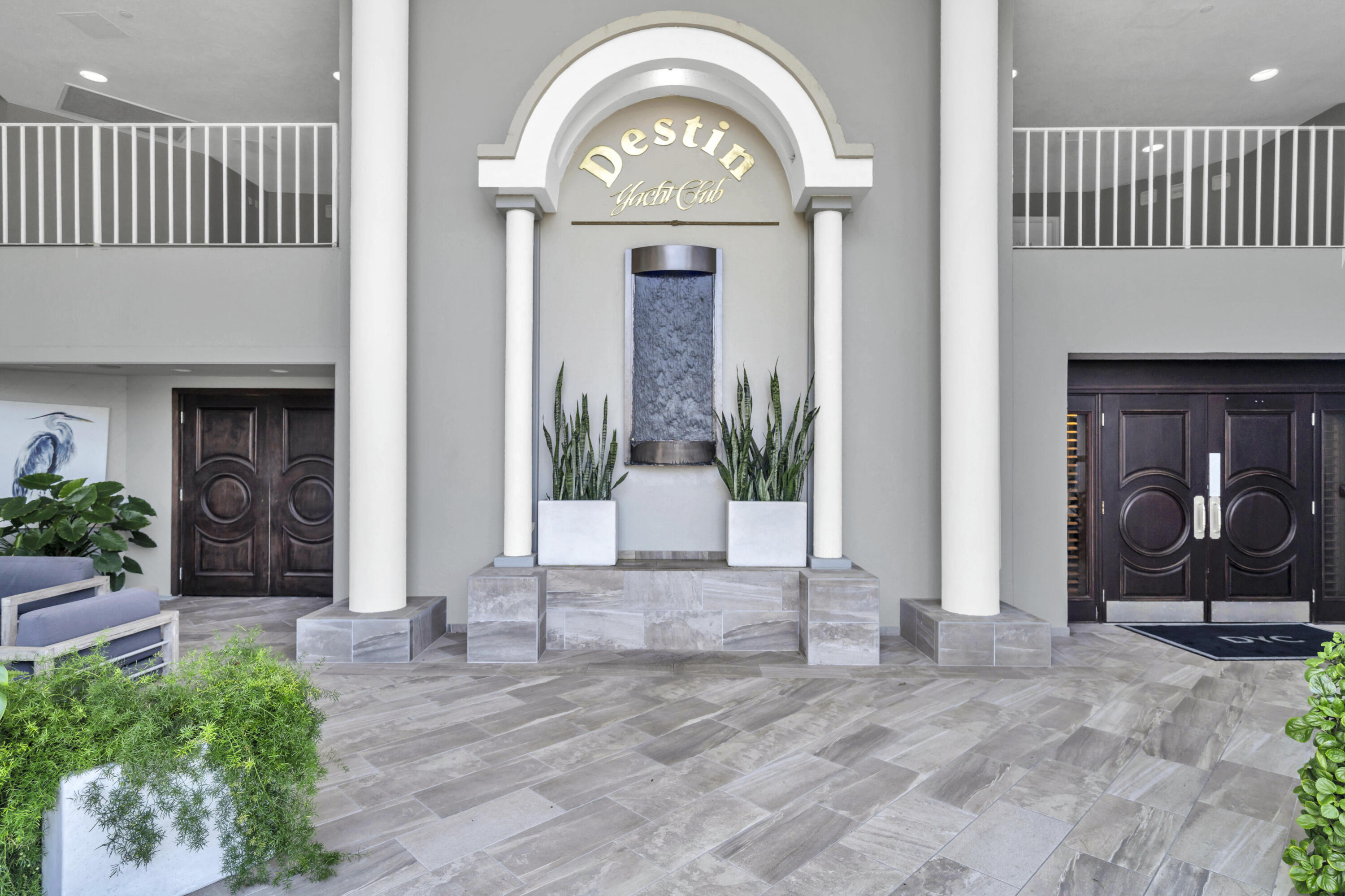 DESTIN YACHT CLUB - Residential Lease