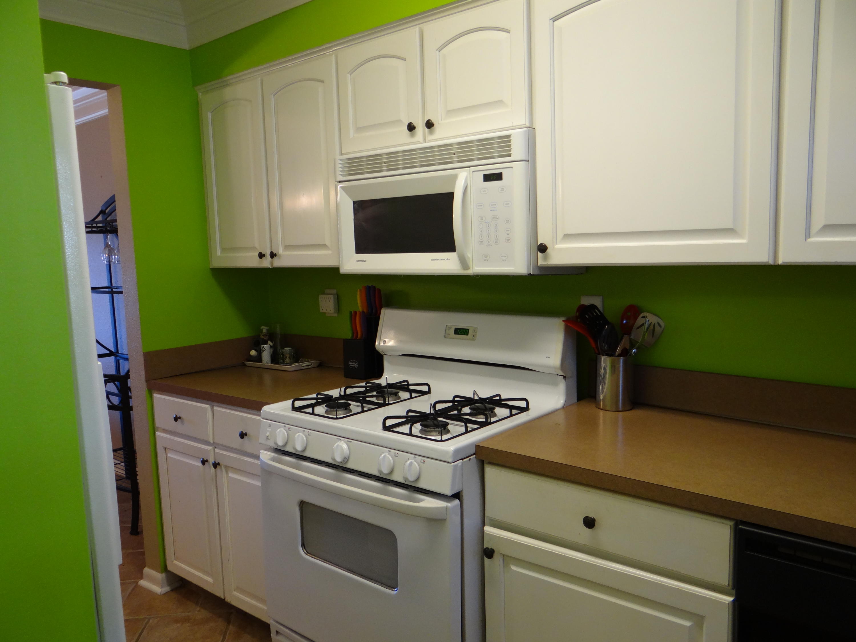 BEACHWALK CONDO BLDG 1 UNIT C ORB 3325 P 1370 2BR 2B 1208 H&C - Residential