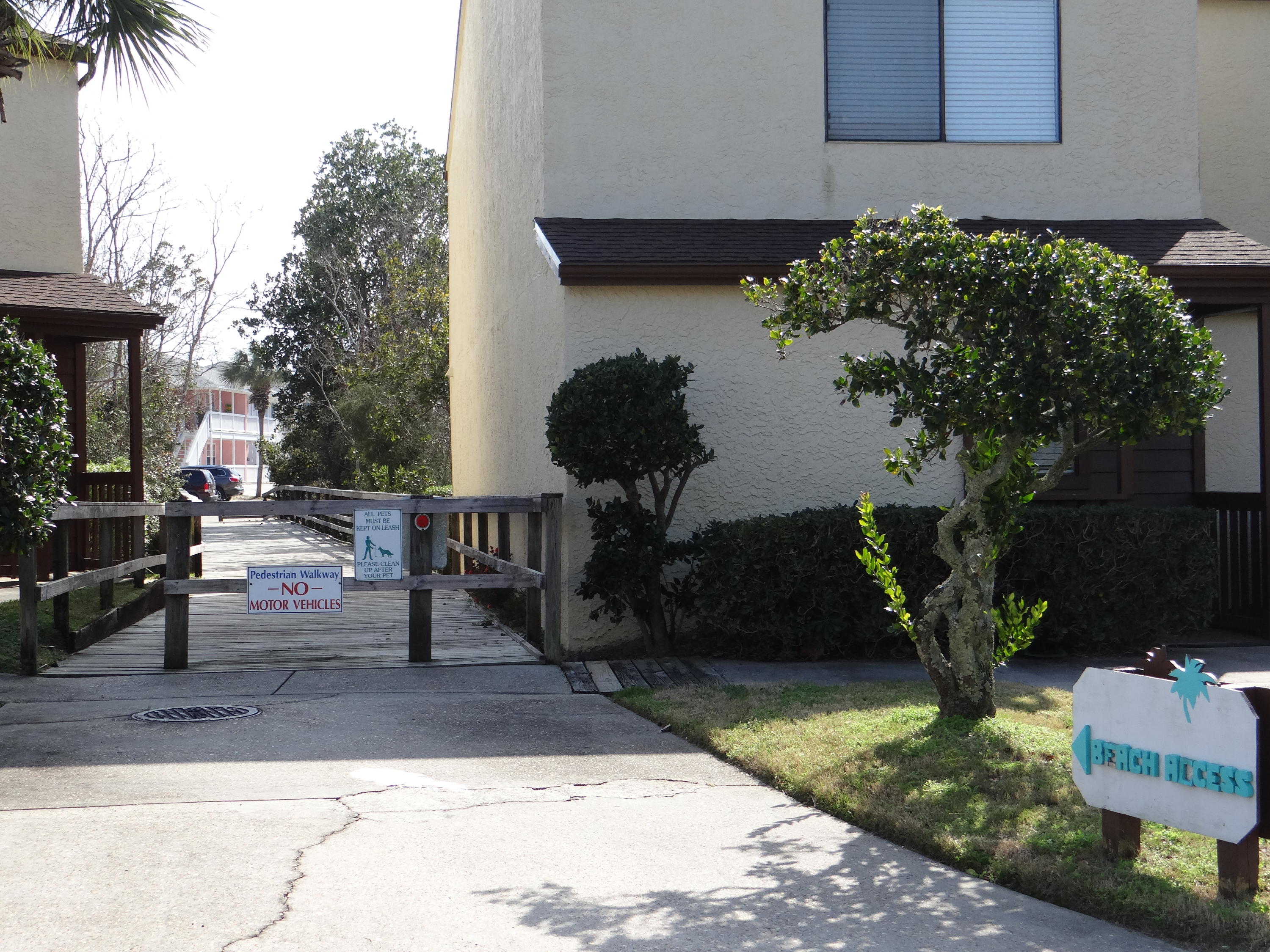 BEACHWALK CONDO BLDG 1 UNIT C ORB 3325 P 1370 2BR 2B 1208 H&C - Residential