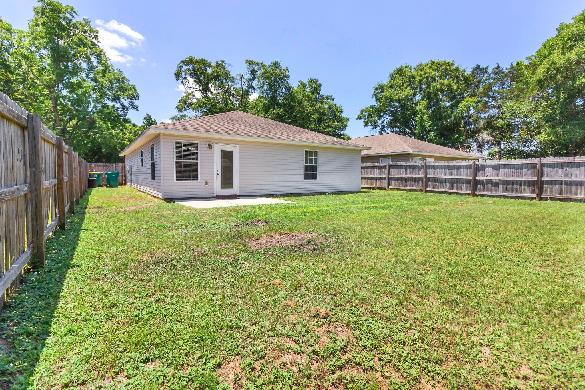 GARDEN CITY - Residential Lease