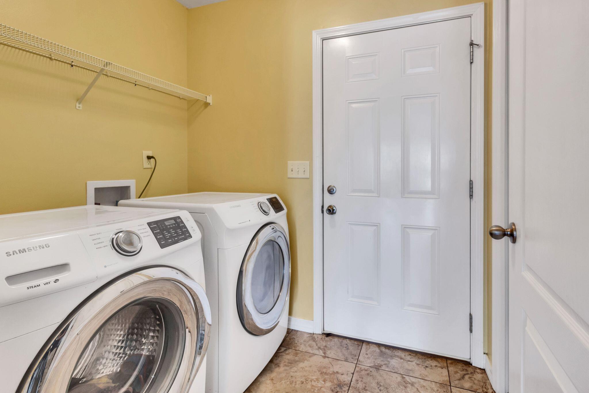 GARDEN CITY - Residential Lease