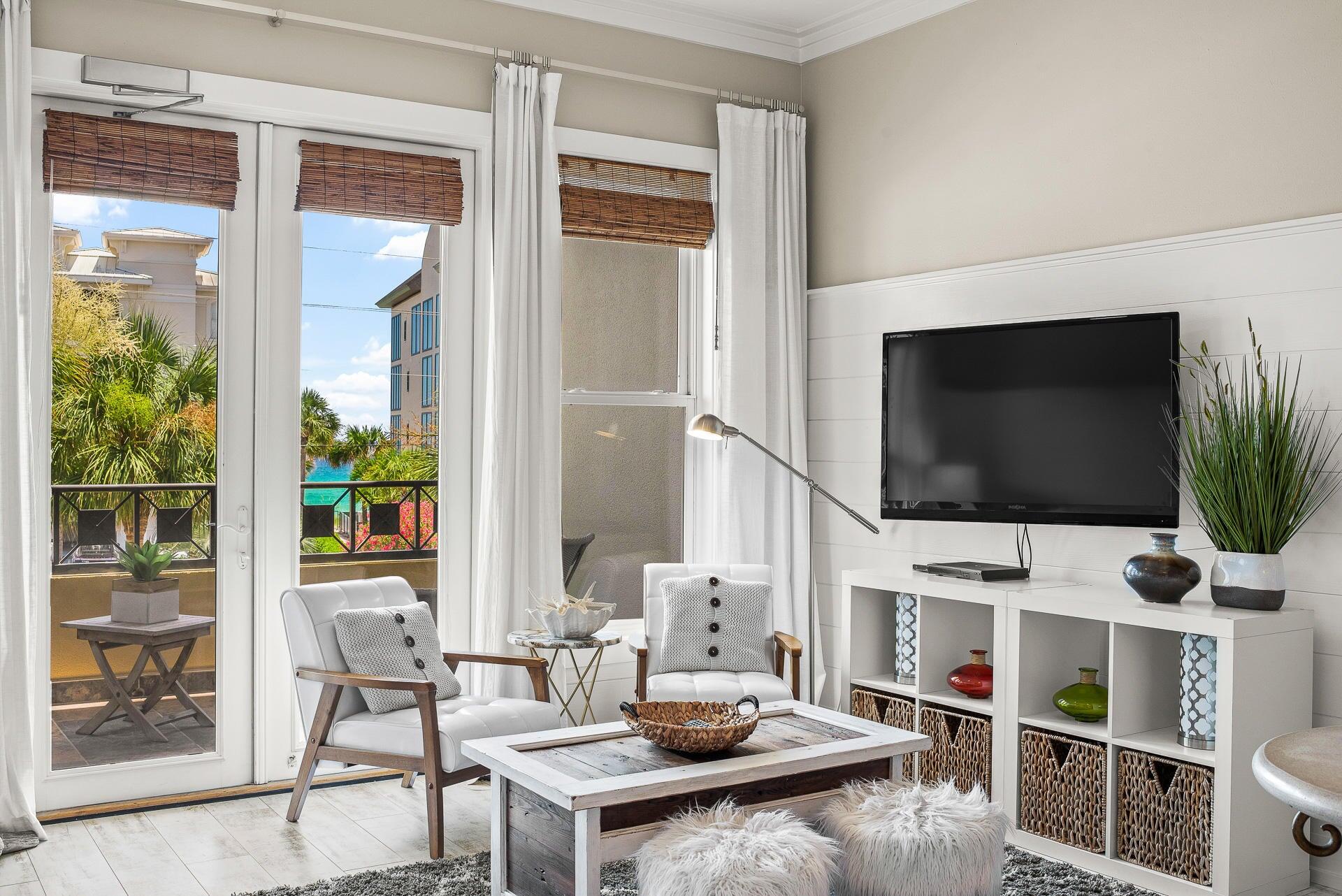 INN AT GULF PLACE - Residential