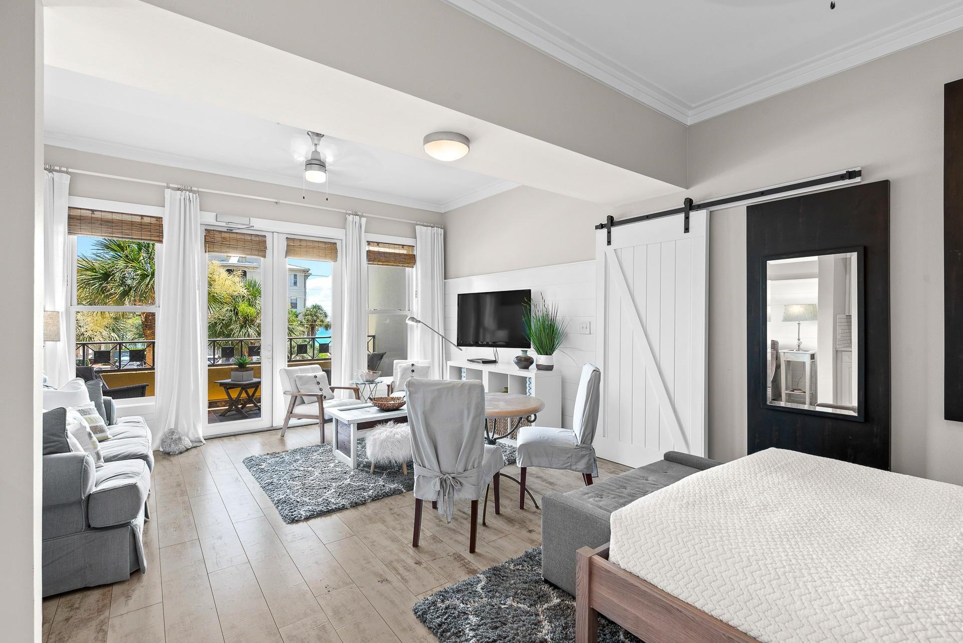 INN AT GULF PLACE - Residential