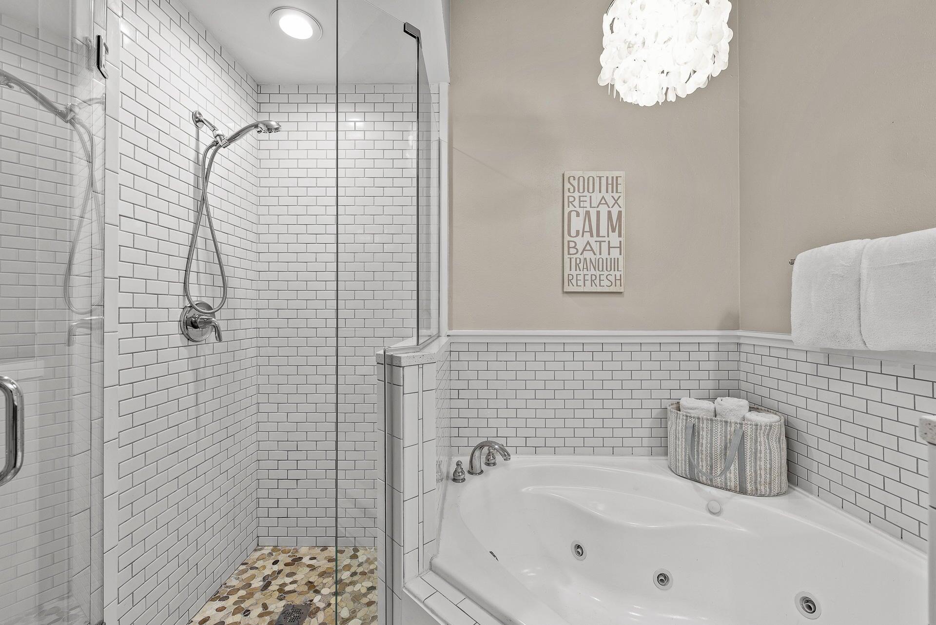 INN AT GULF PLACE - Residential