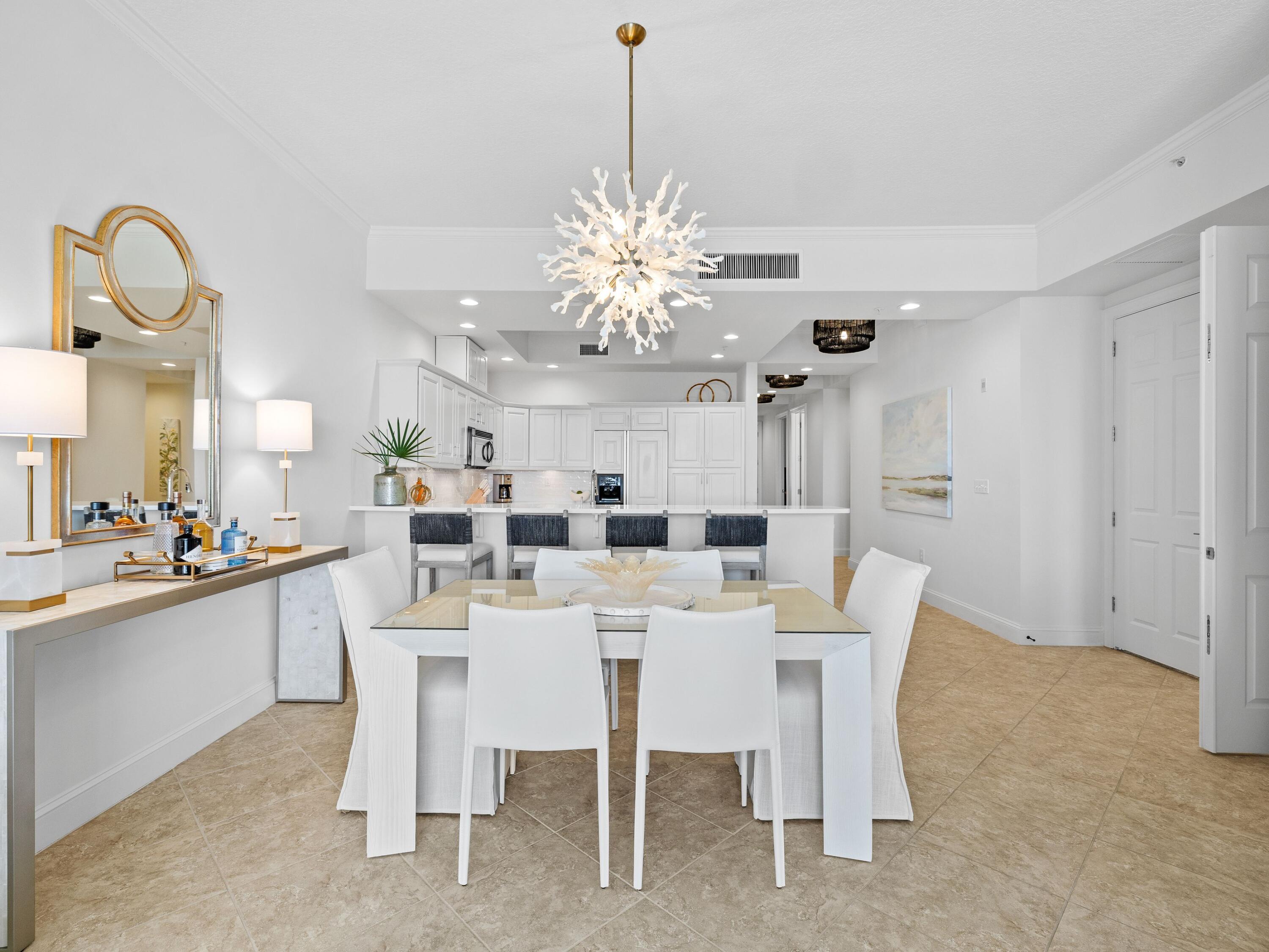 ALEXANDER AT PALM COURT - Residential