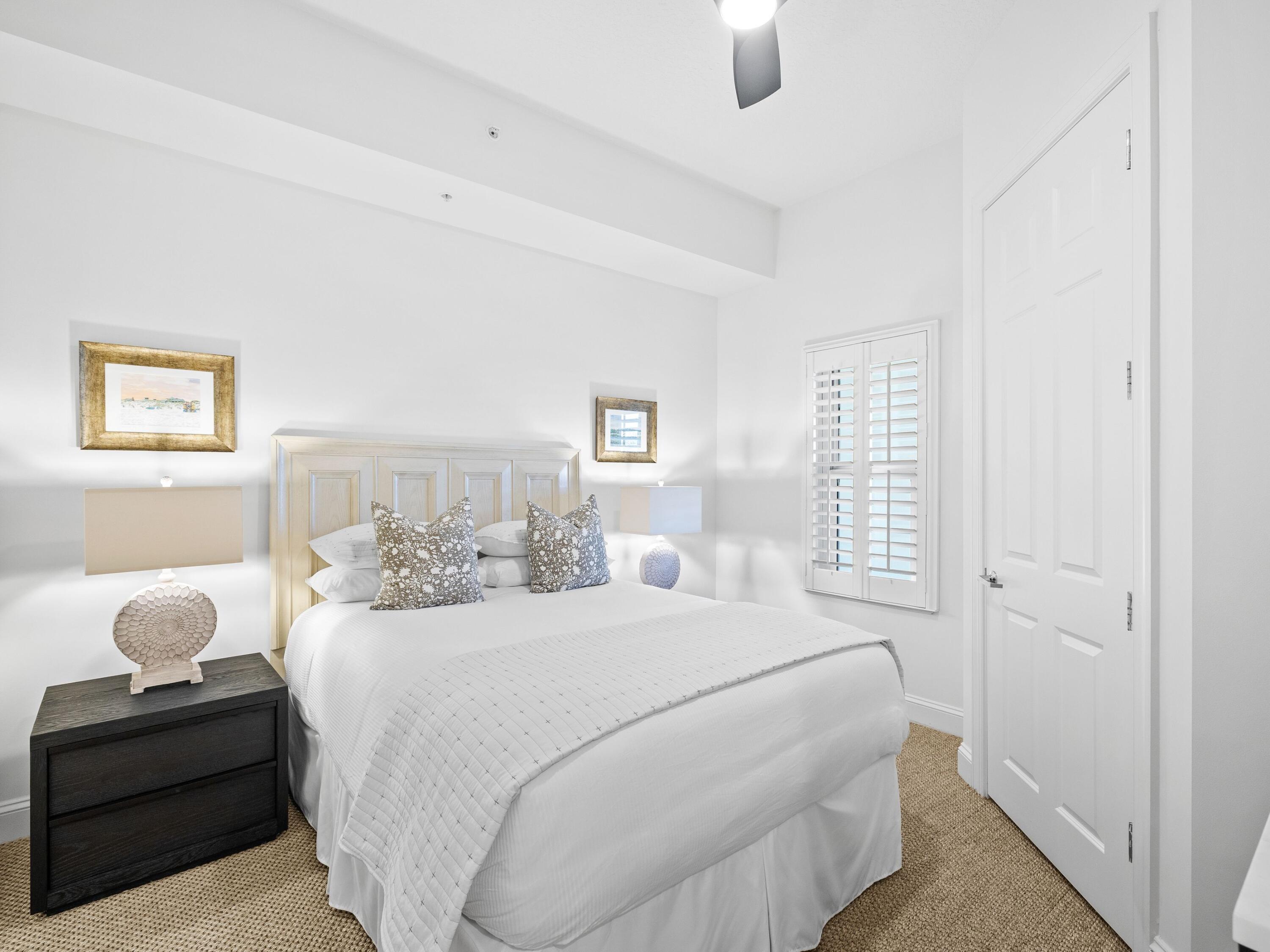 ALEXANDER AT PALM COURT - Residential